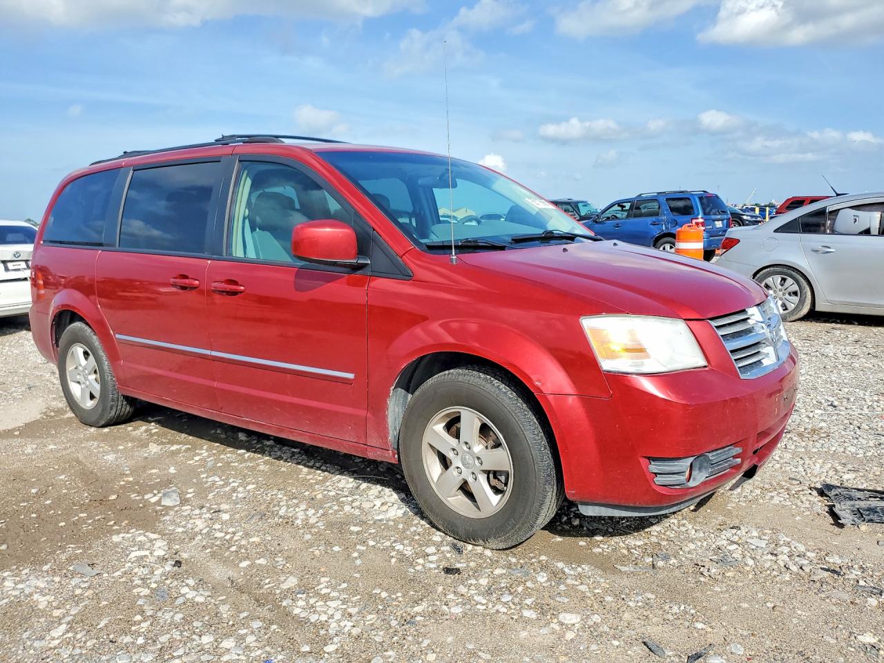 2008 Dodge Grand Caravan Sxt Red vin: 2D8HN54P28R840020