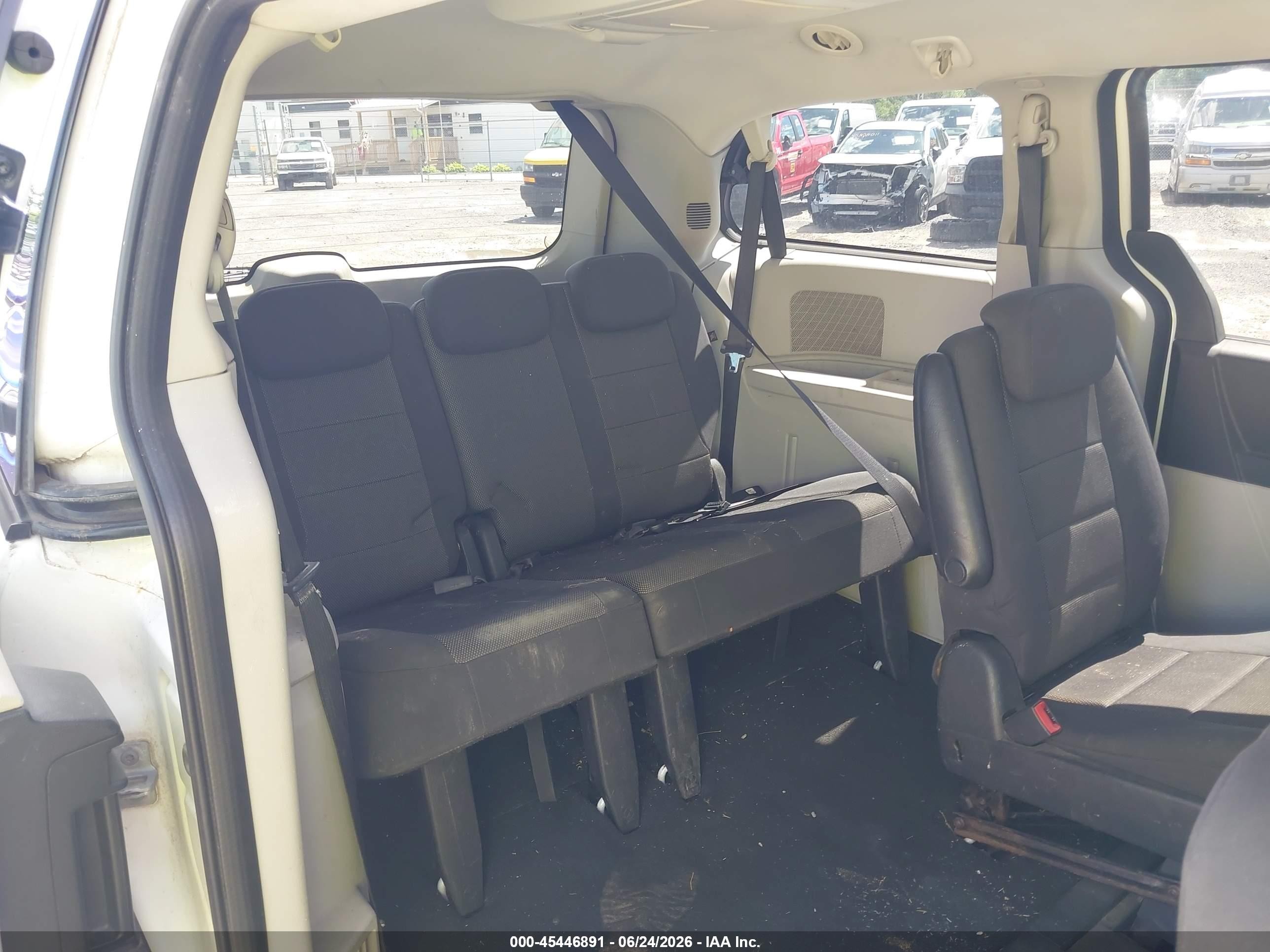 2008 Dodge Grand Caravan Sxt Белый vin: 2D8HN54P38R844660
