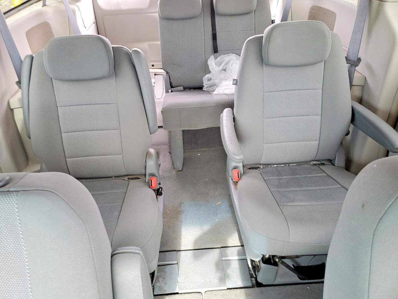 2008 Dodge Grand Caravan Sxt Silver vin: 2D8HN54P48R109718