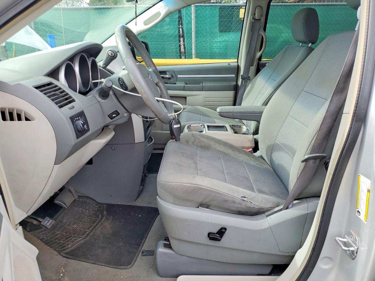 2008 Dodge Grand Caravan Sxt Silver vin: 2D8HN54P48R109718