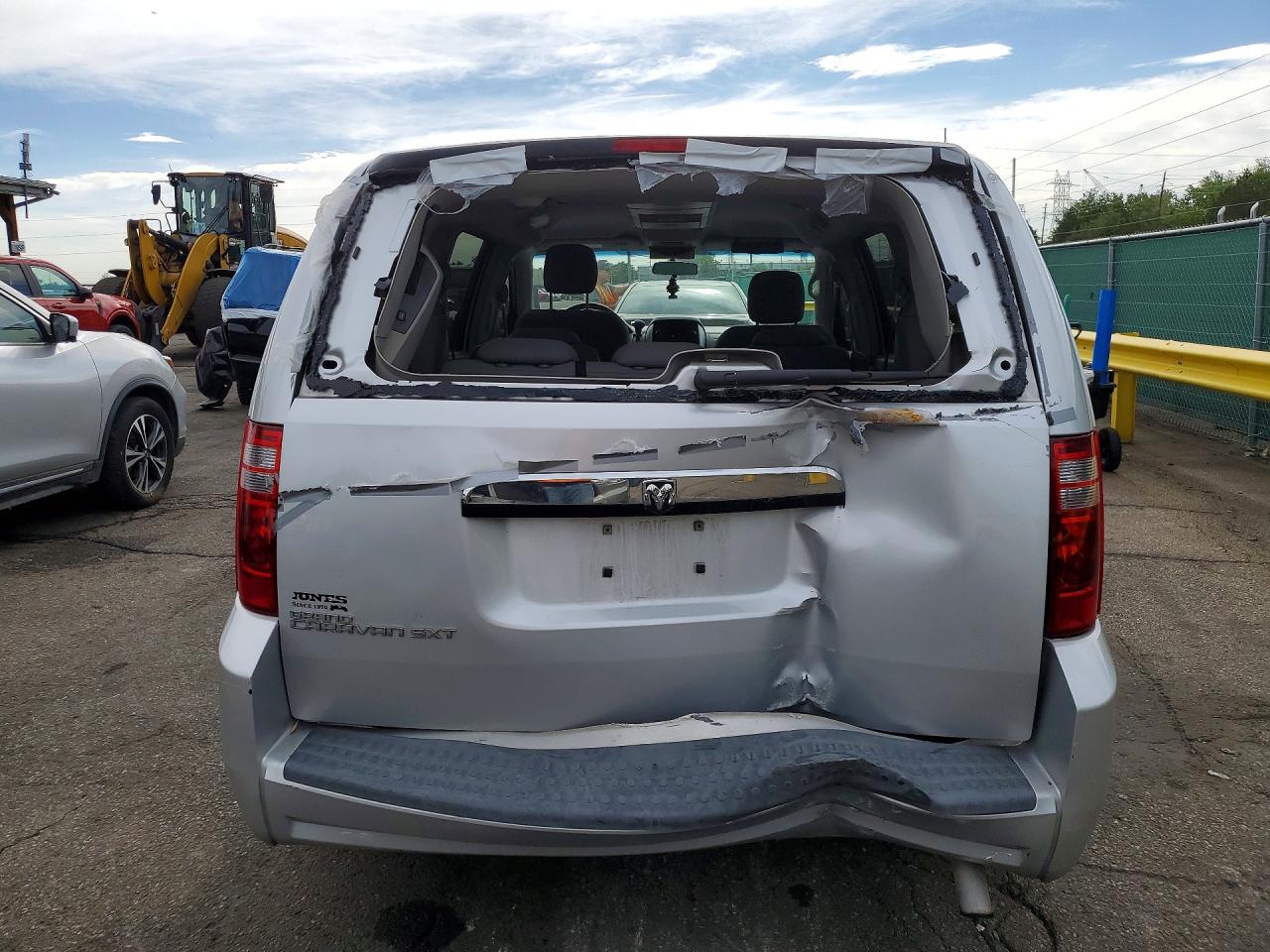 2008 Dodge Grand Caravan Sxt Silver vin: 2D8HN54P48R109718