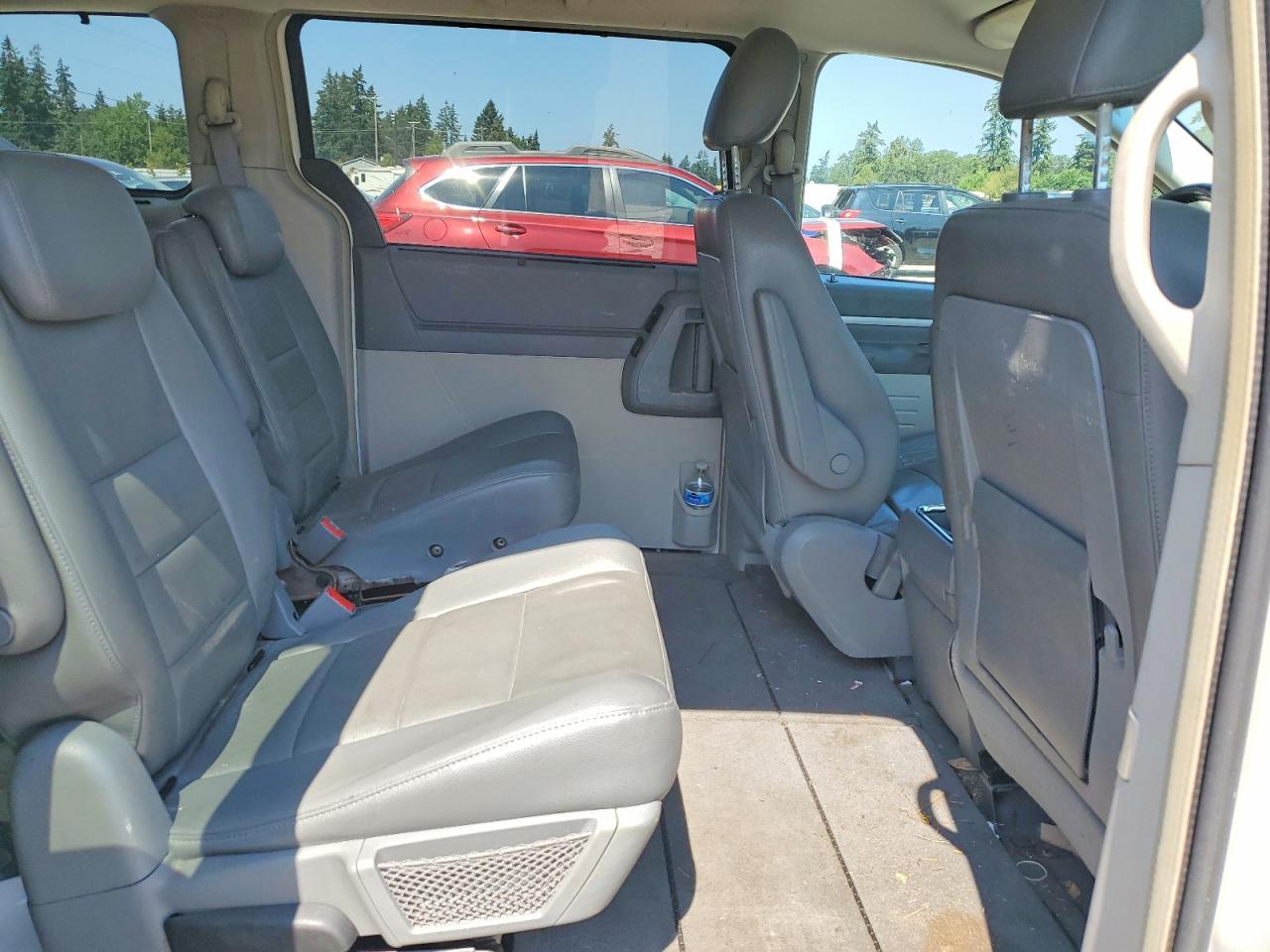 2008 Dodge Grand Caravan Sxt Белый vin: 2D8HN54P48R700499