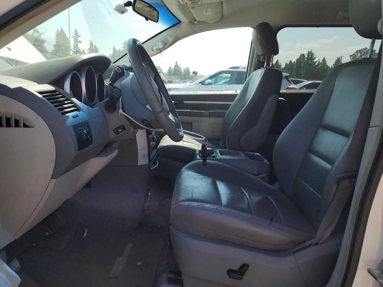 2008 Dodge Grand Caravan Sxt Белый vin: 2D8HN54P48R700499