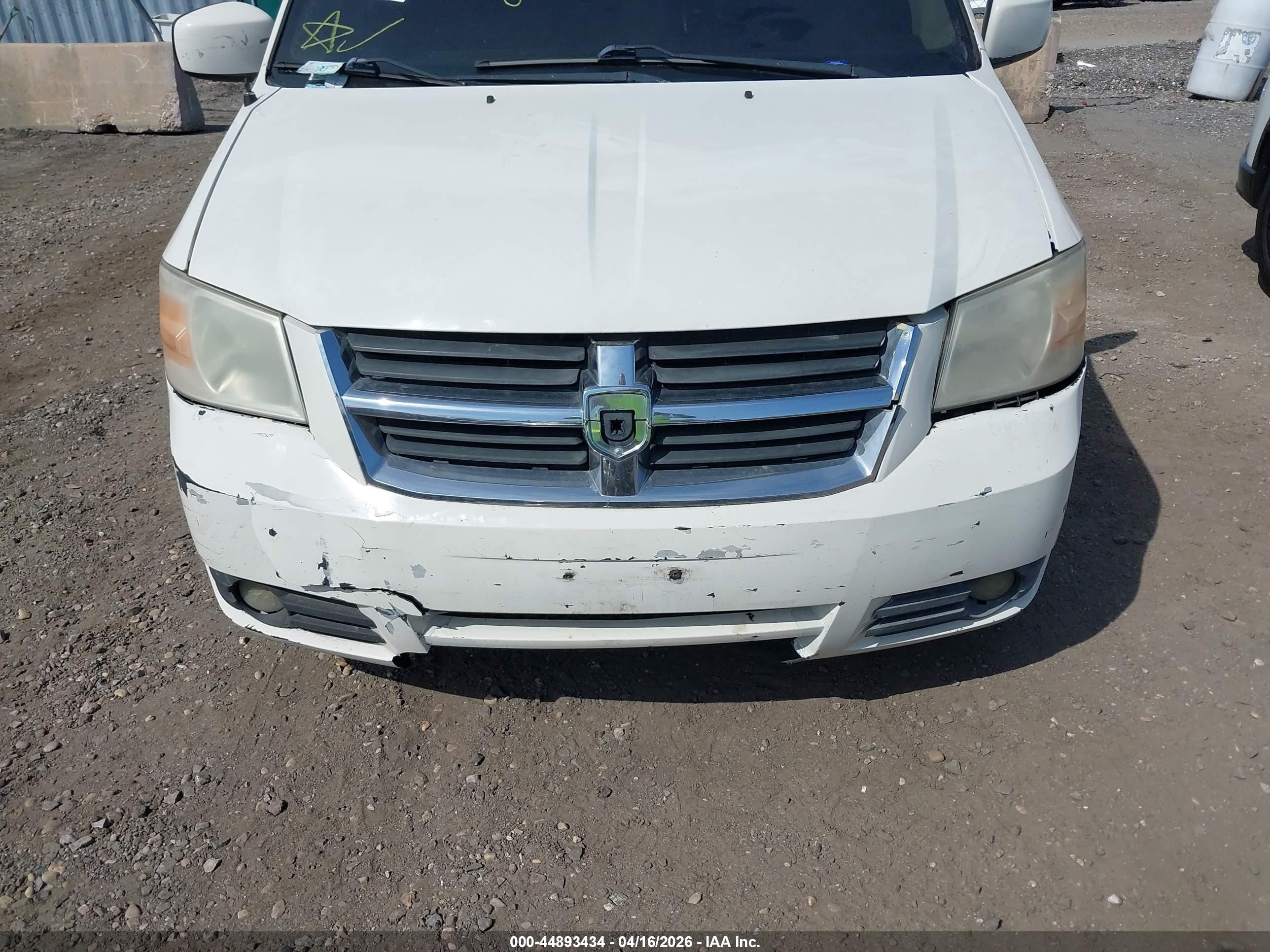 2008 Dodge Grand Caravan Sxt White vin: 2D8HN54P68R107176