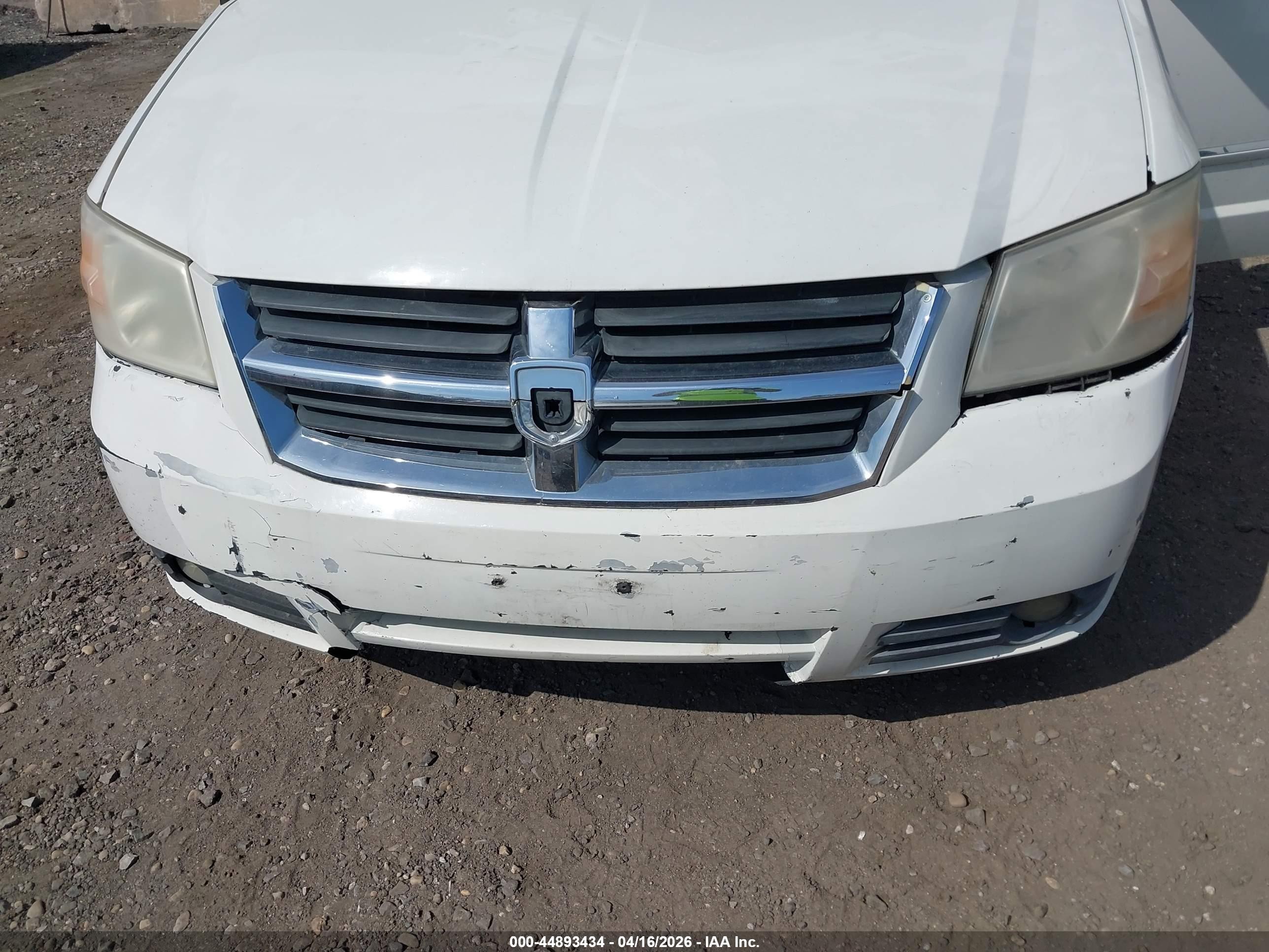 2008 Dodge Grand Caravan Sxt White vin: 2D8HN54P68R107176