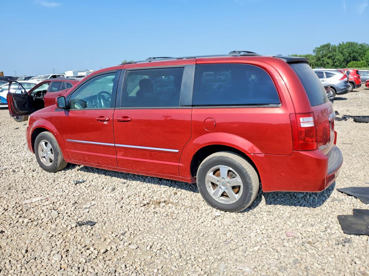 2008 Dodge Grand Caravan Sxt Maroon vin: 2D8HN54P68R107355