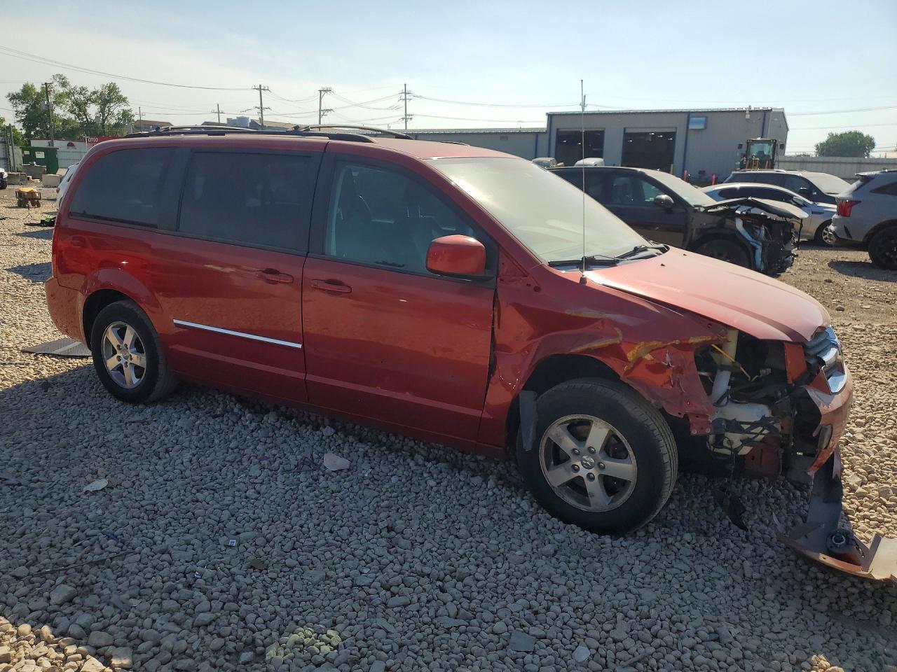 2008 Dodge Grand Caravan Sxt Maroon vin: 2D8HN54P68R107355