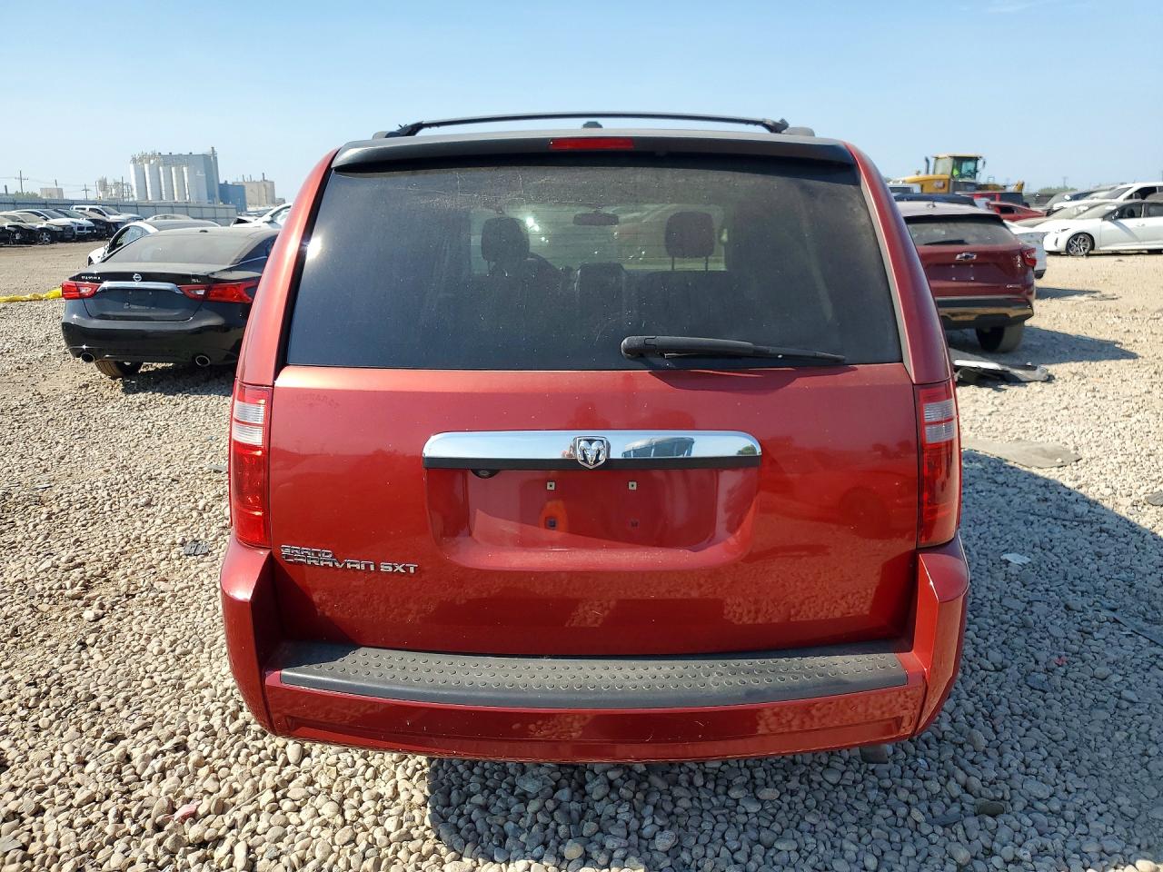 2008 Dodge Grand Caravan Sxt Maroon vin: 2D8HN54P68R107355