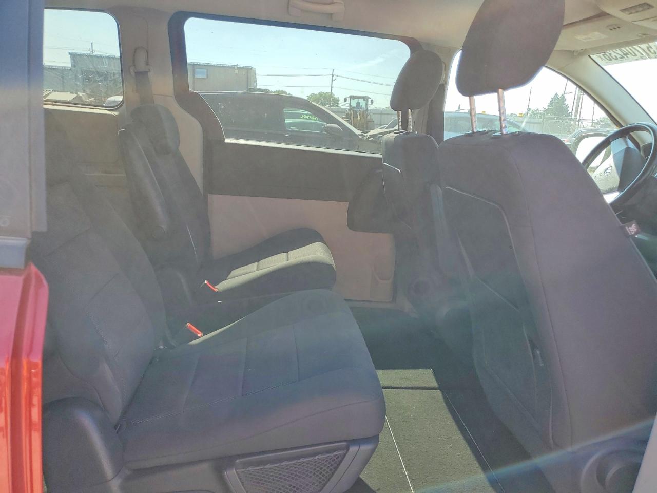 2008 Dodge Grand Caravan Sxt Maroon vin: 2D8HN54P68R107355