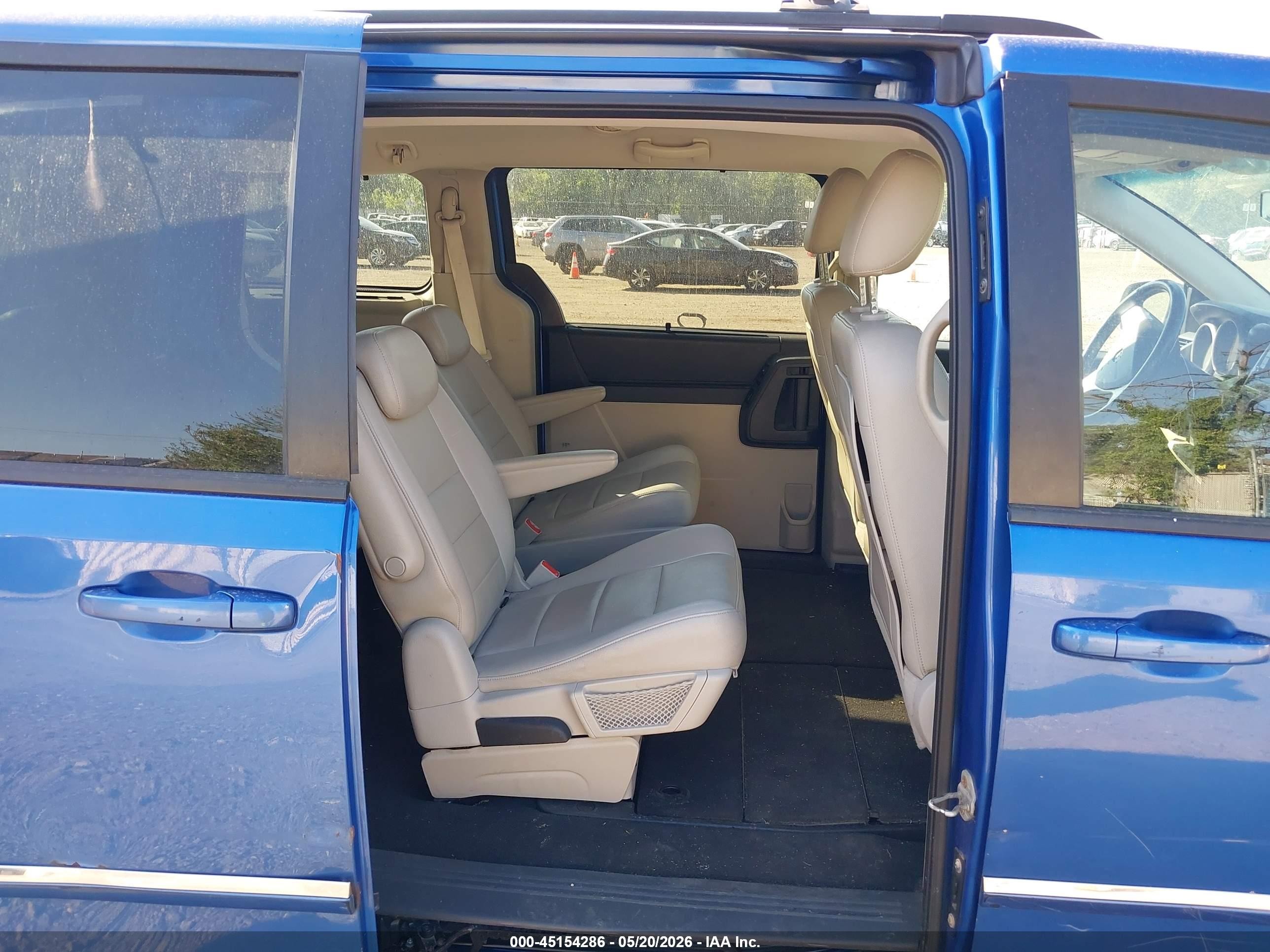 2008 Dodge Grand Caravan Sxt Blue vin: 2D8HN54P68R684001