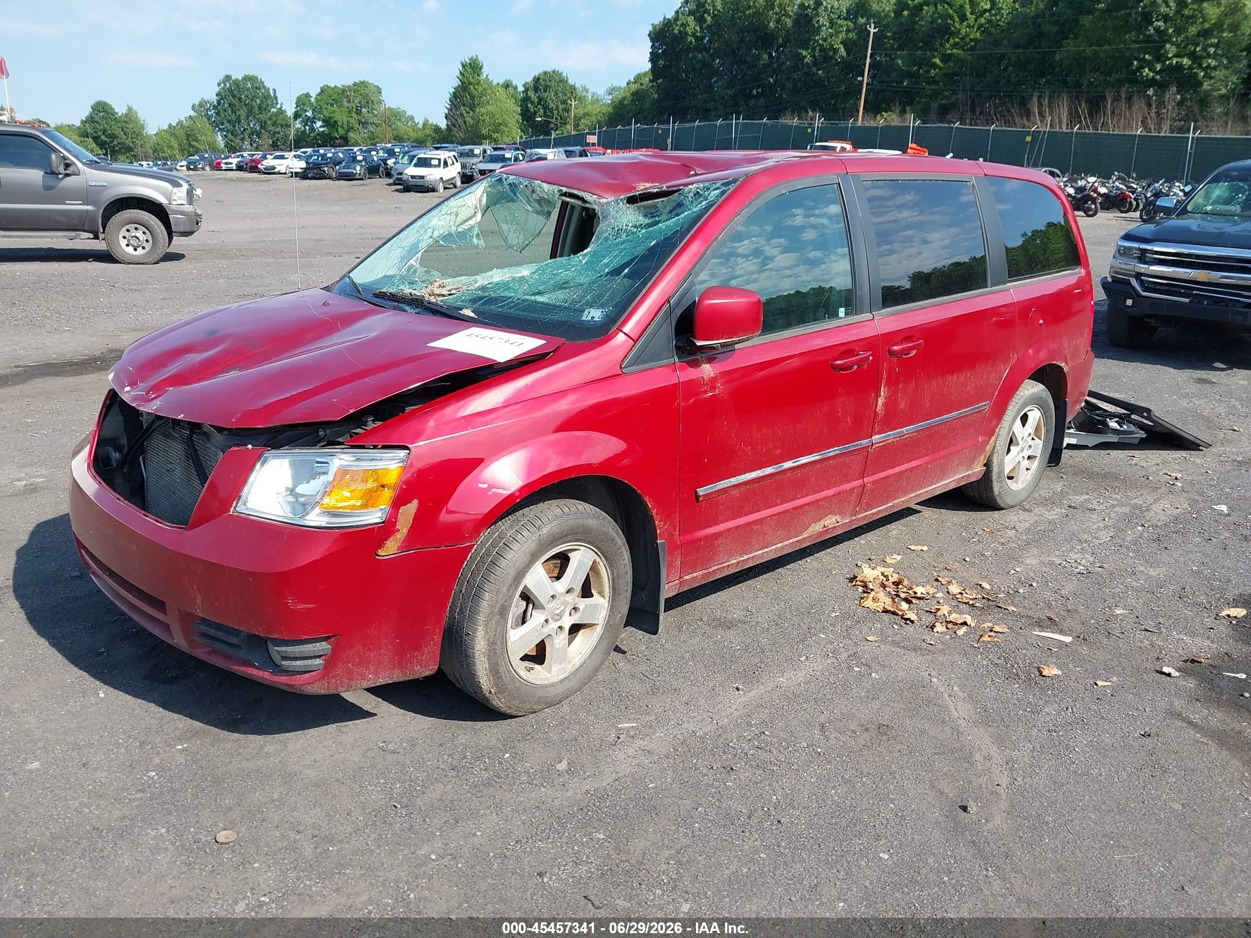 2008 Dodge Grand Caravan Sxt Red vin: 2D8HN54P88R131205