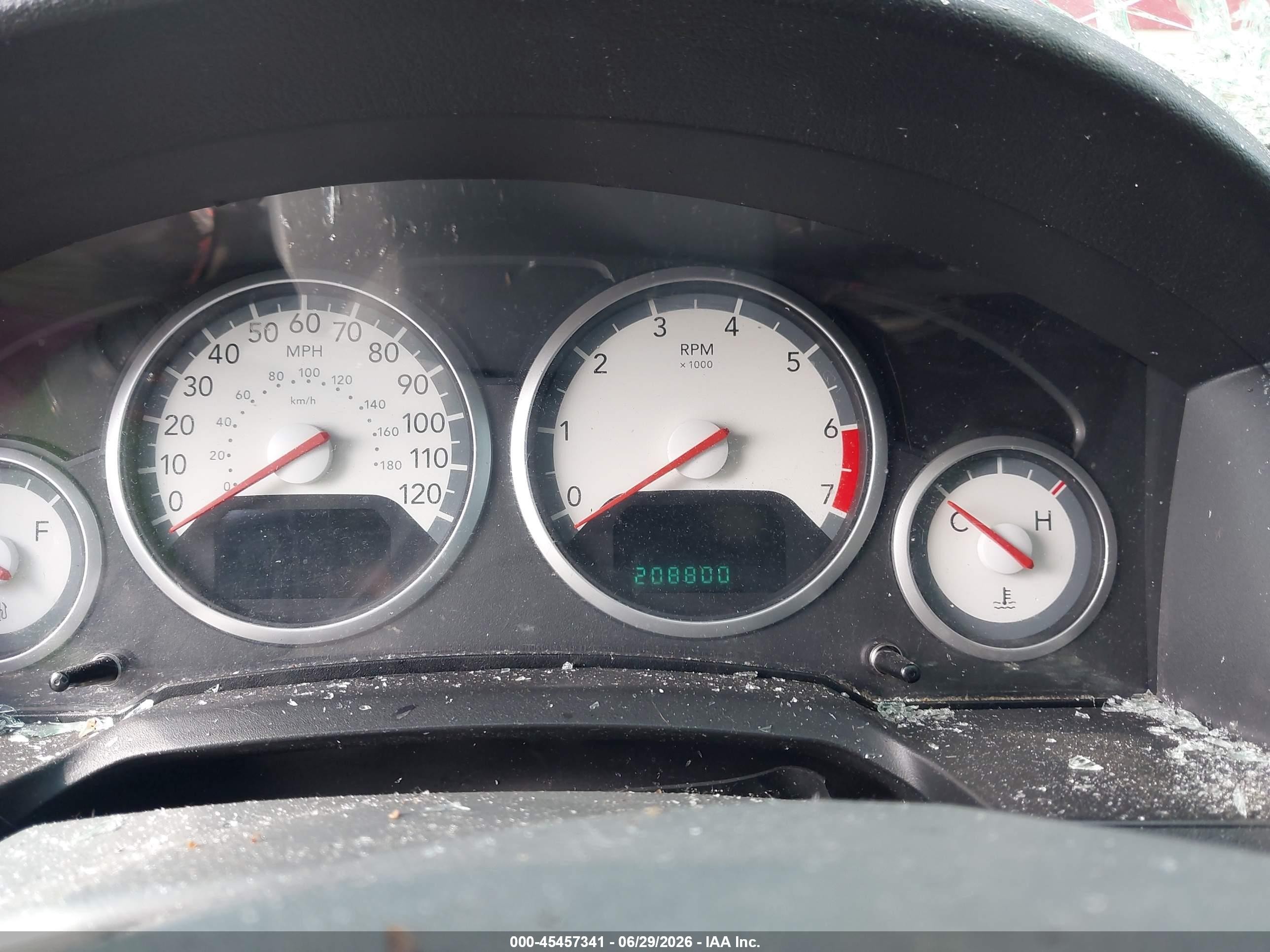 2008 Dodge Grand Caravan Sxt Red vin: 2D8HN54P88R131205