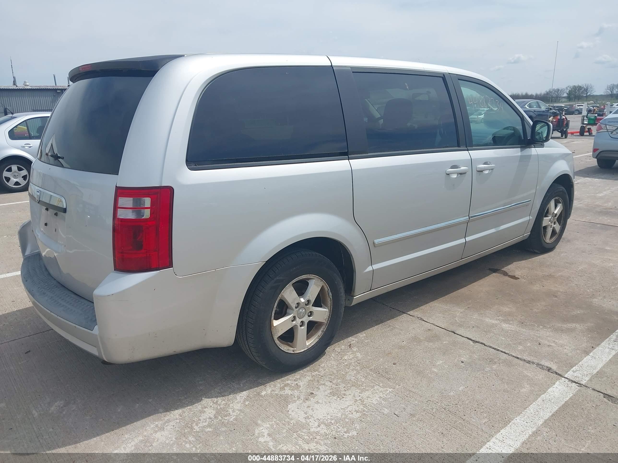 2008 Dodge Grand Caravan Sxt Silver vin: 2D8HN54P88R131933
