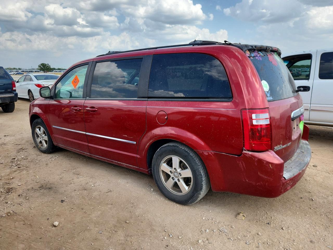 2008 Dodge Grand Caravan Sxt Red vin: 2D8HN54P88R152538