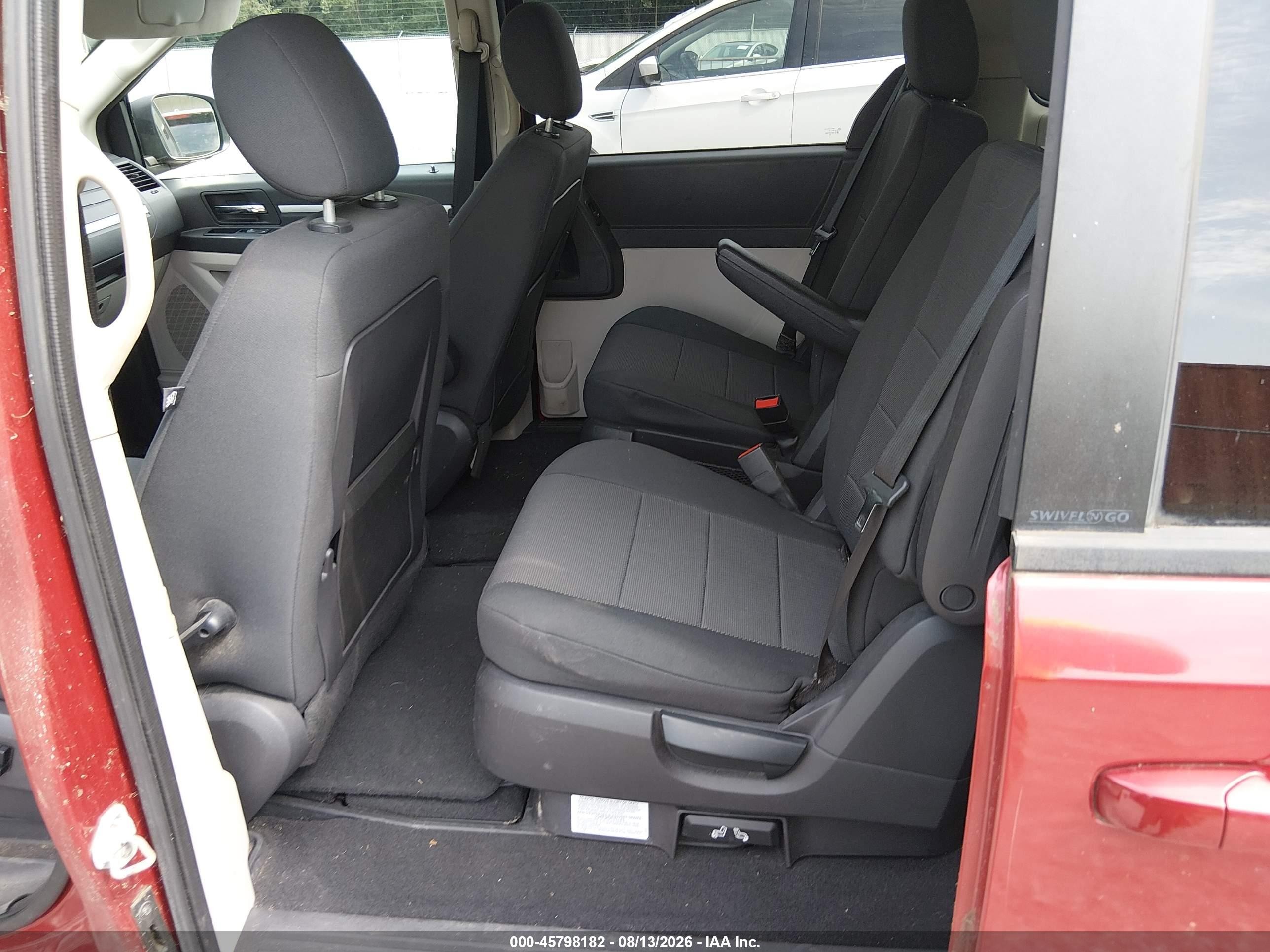 2008 Dodge Grand Caravan Sxt Red vin: 2D8HN54PX8R120447