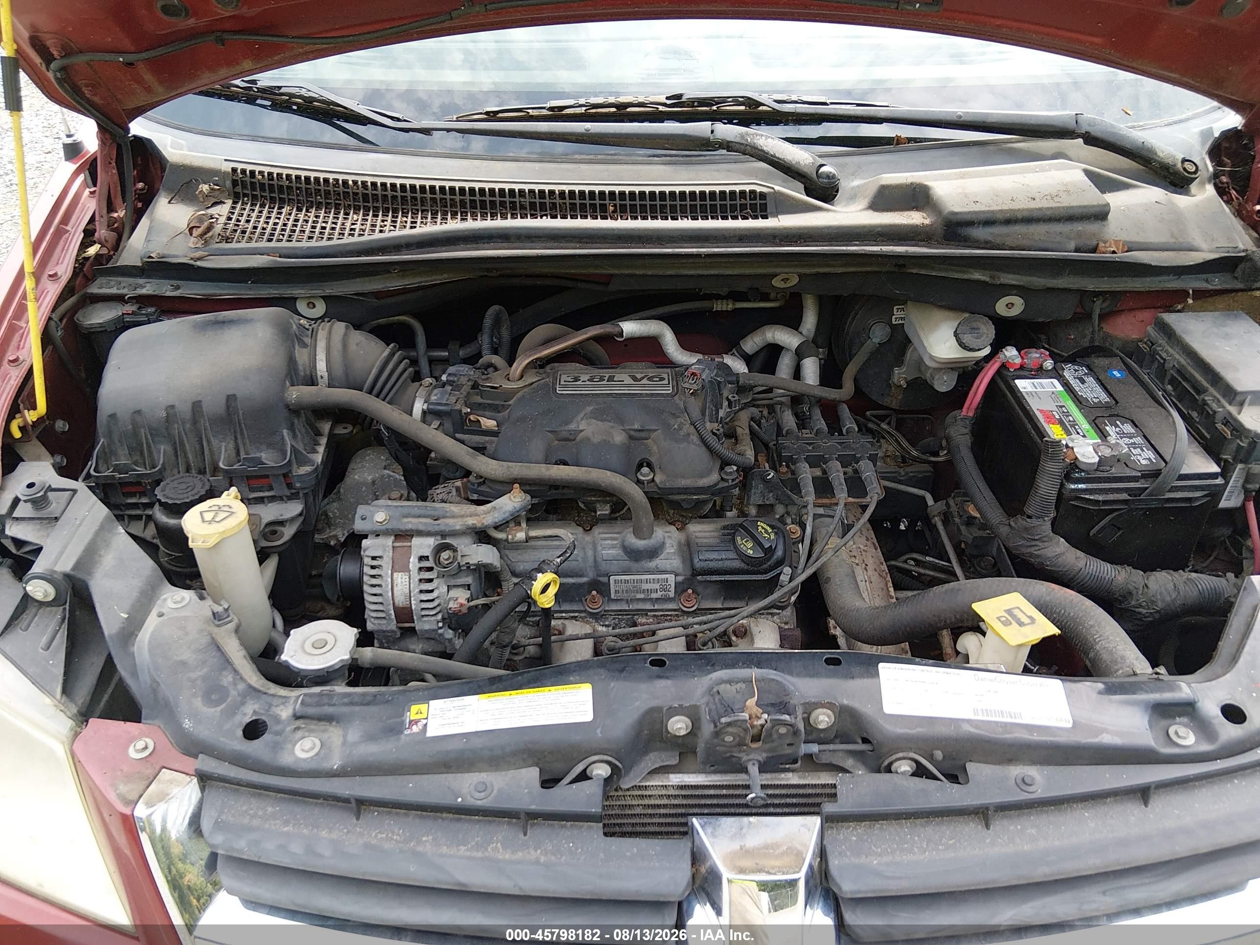 2008 Dodge Grand Caravan Sxt Red vin: 2D8HN54PX8R120447