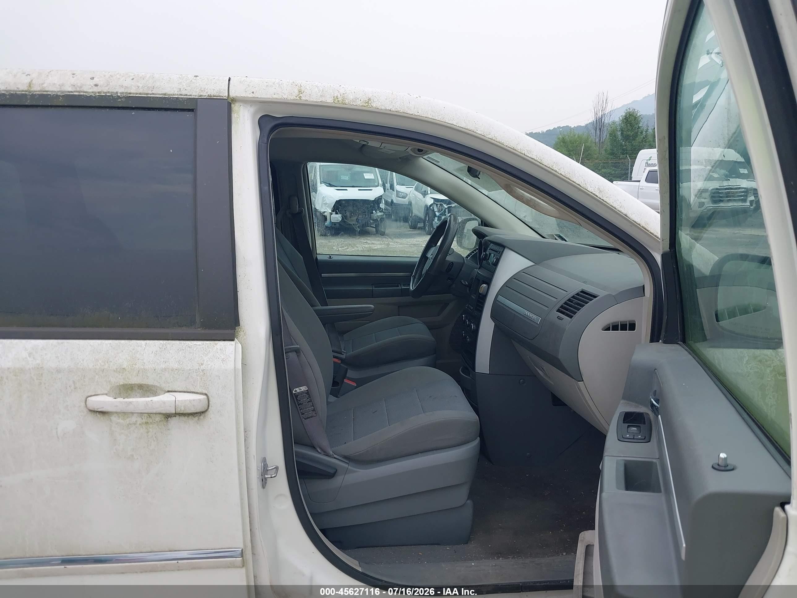2008 Dodge Grand Caravan Sxt White vin: 2D8HN54PX8R751666