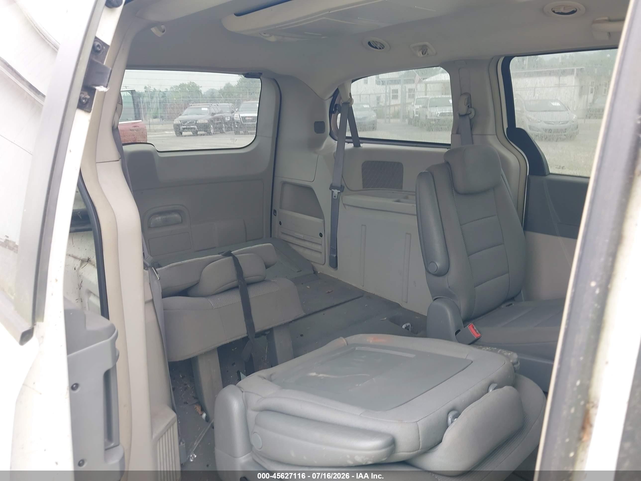 2008 Dodge Grand Caravan Sxt White vin: 2D8HN54PX8R751666