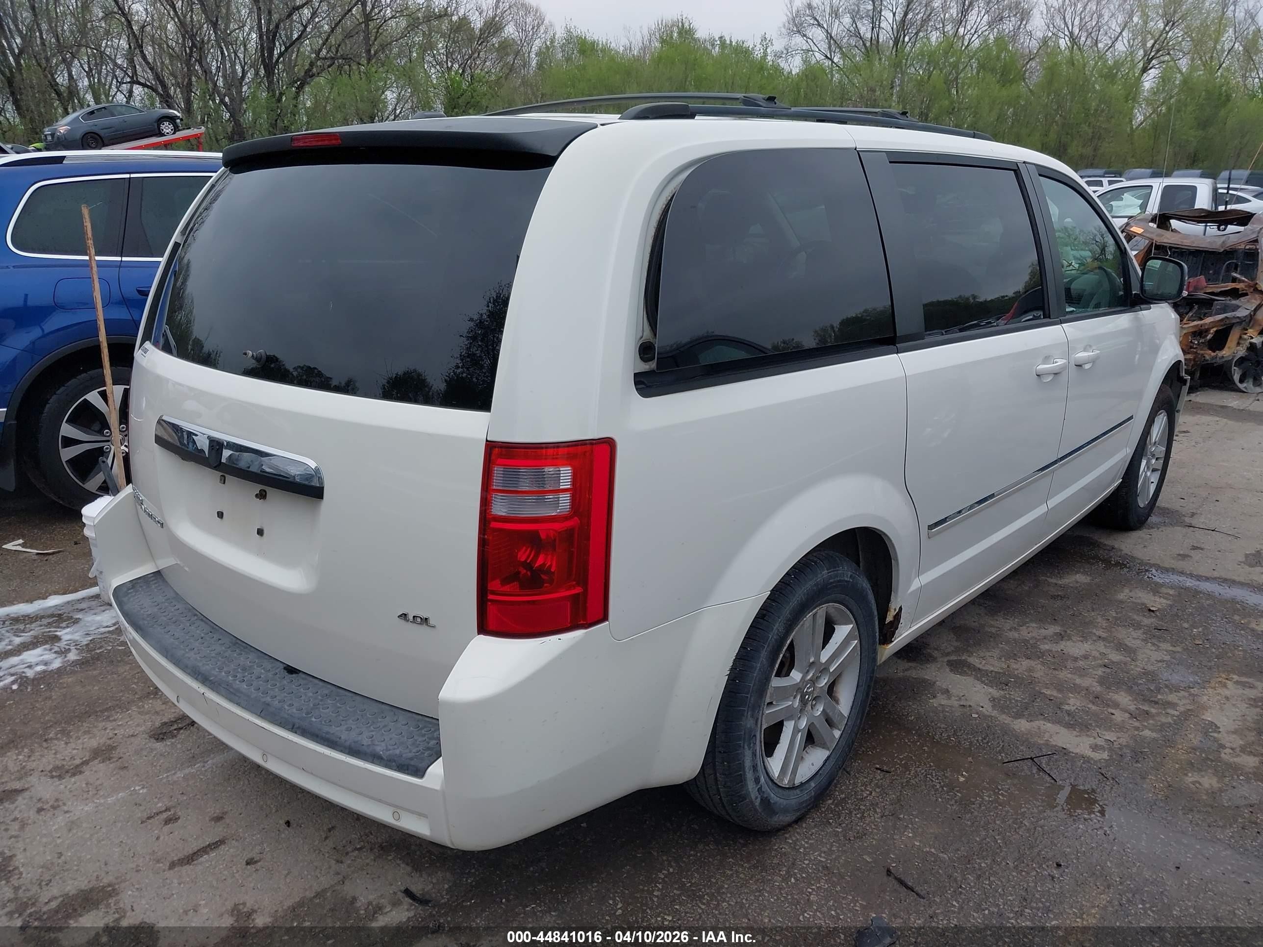 2008 Dodge Grand Caravan Sxt White vin: 2D8HN54X08R147382