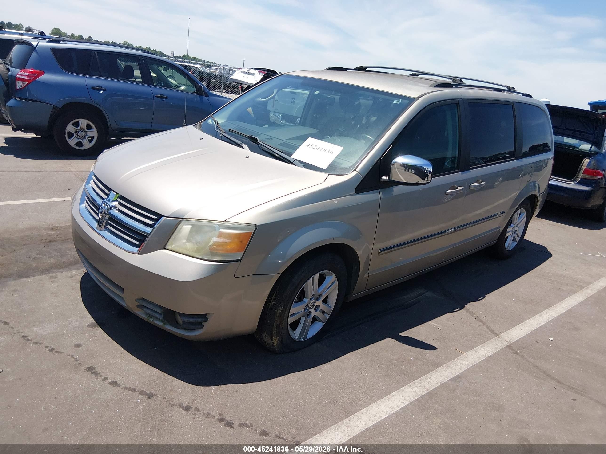 2008 Dodge Grand Caravan Sxt Золотой vin: 2D8HN54X08R685435