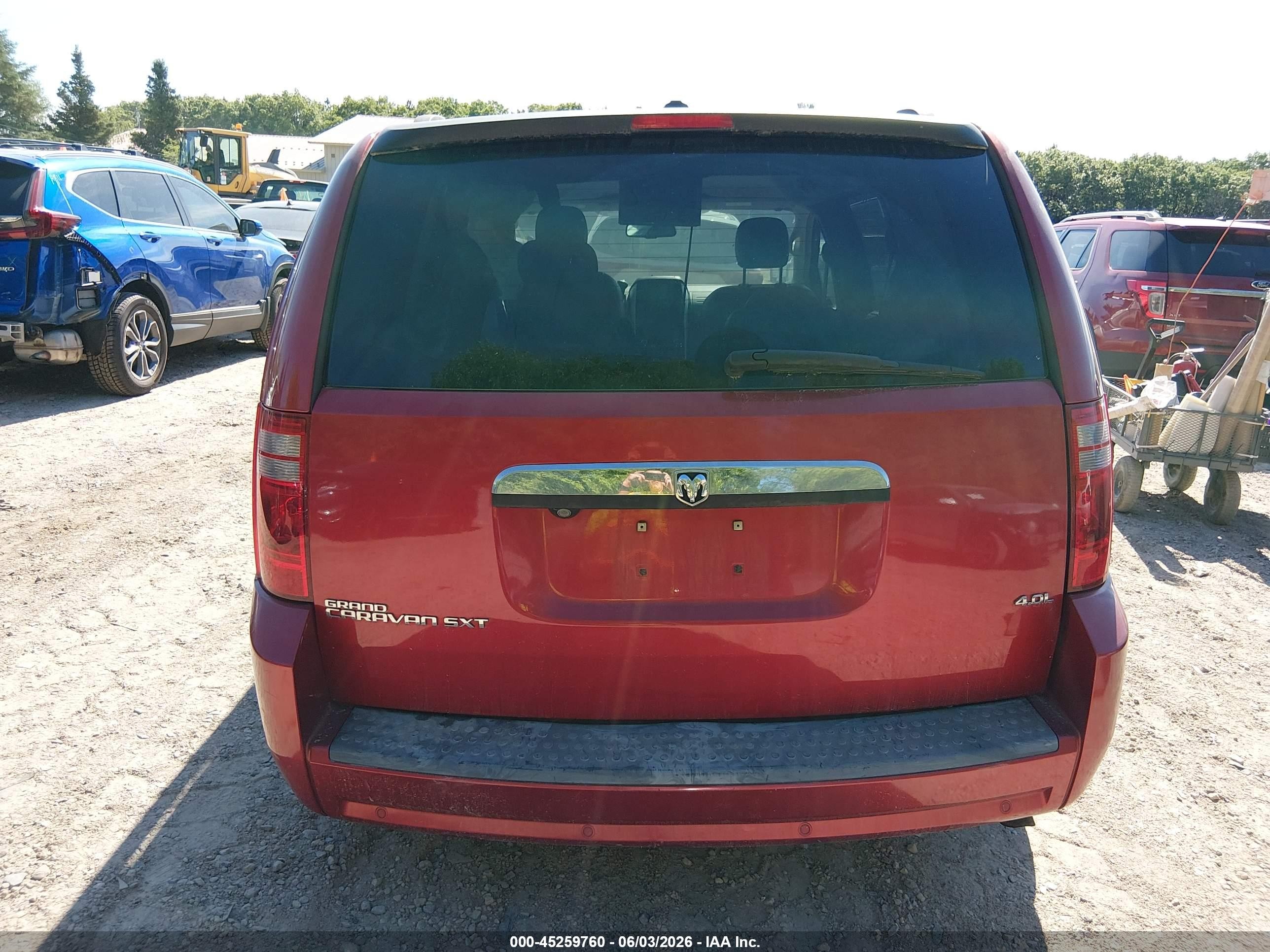 2008 Dodge Grand Caravan Sxt Red vin: 2D8HN54X58R795137