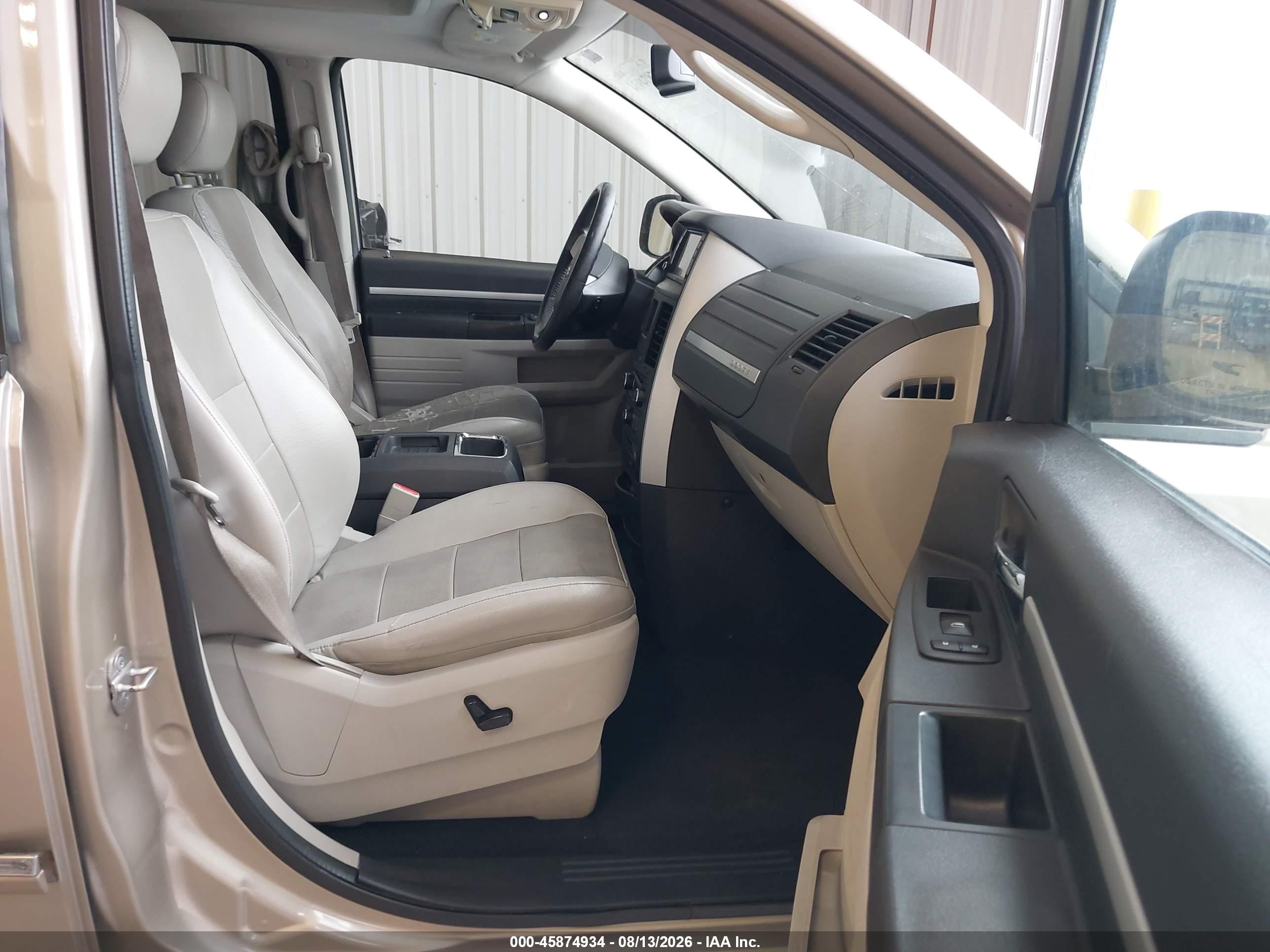 2008 Dodge Grand Caravan Sxt Tan vin: 2D8HN54X78R634840