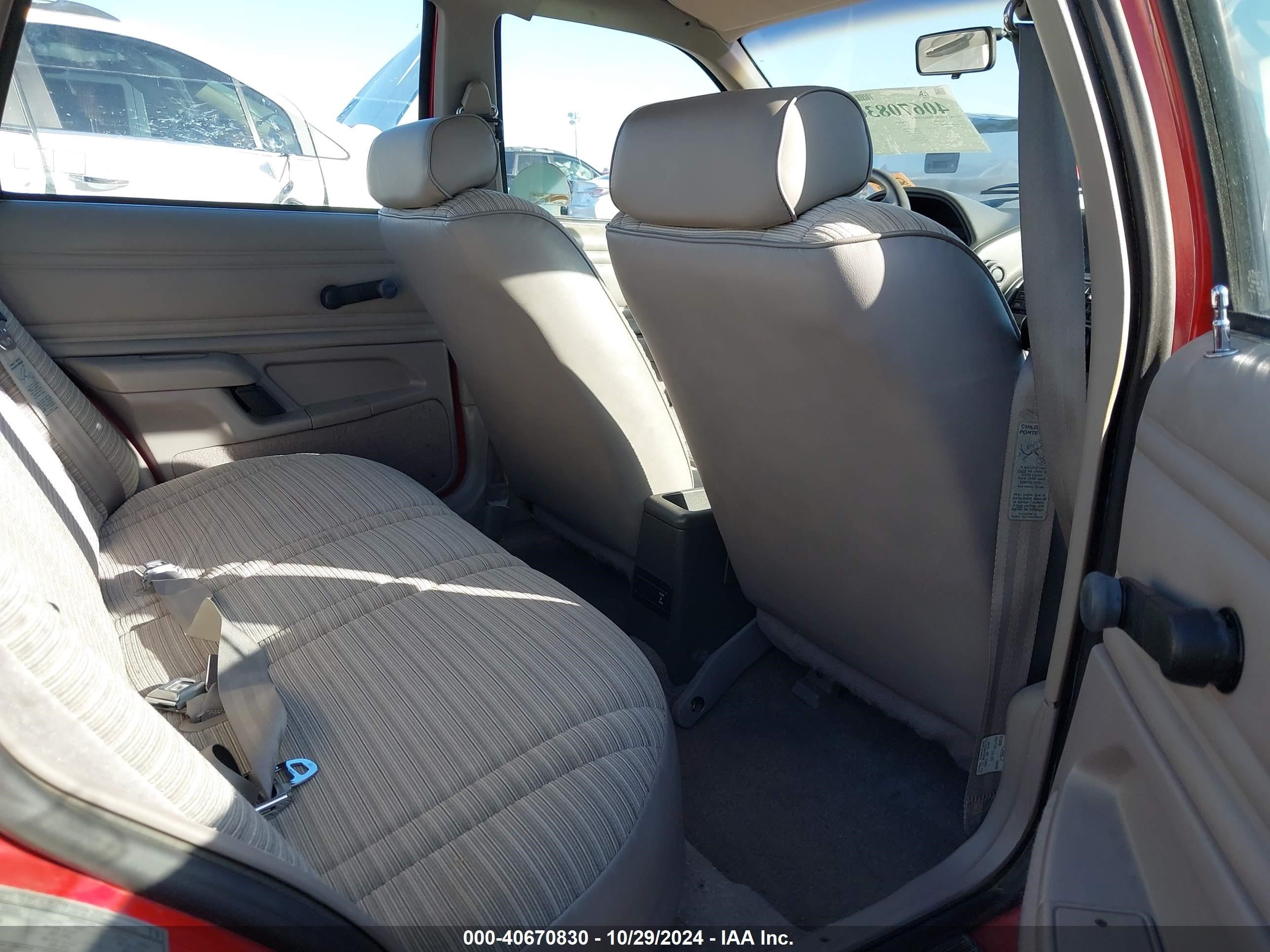 1991 Ford Tempo L Red vin: 2FABP35X8MB192984