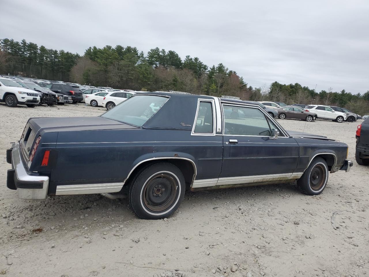 1987 Ford Crown Victoria  Blue vin: 2FABP70FXHX192869