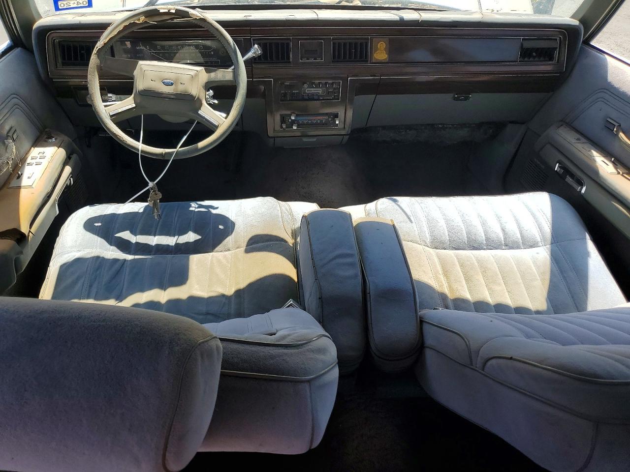 1987 Ford Crown Victoria Lx Silver vin: 2FABP74F5HX145498