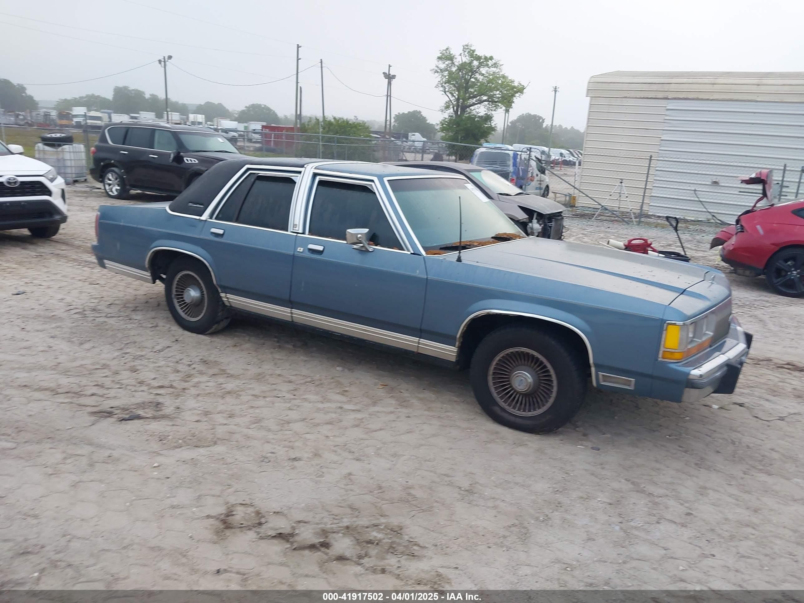 1988 Ford Crown Victoria Lx Blue vin: 2FABP74F6JX153597