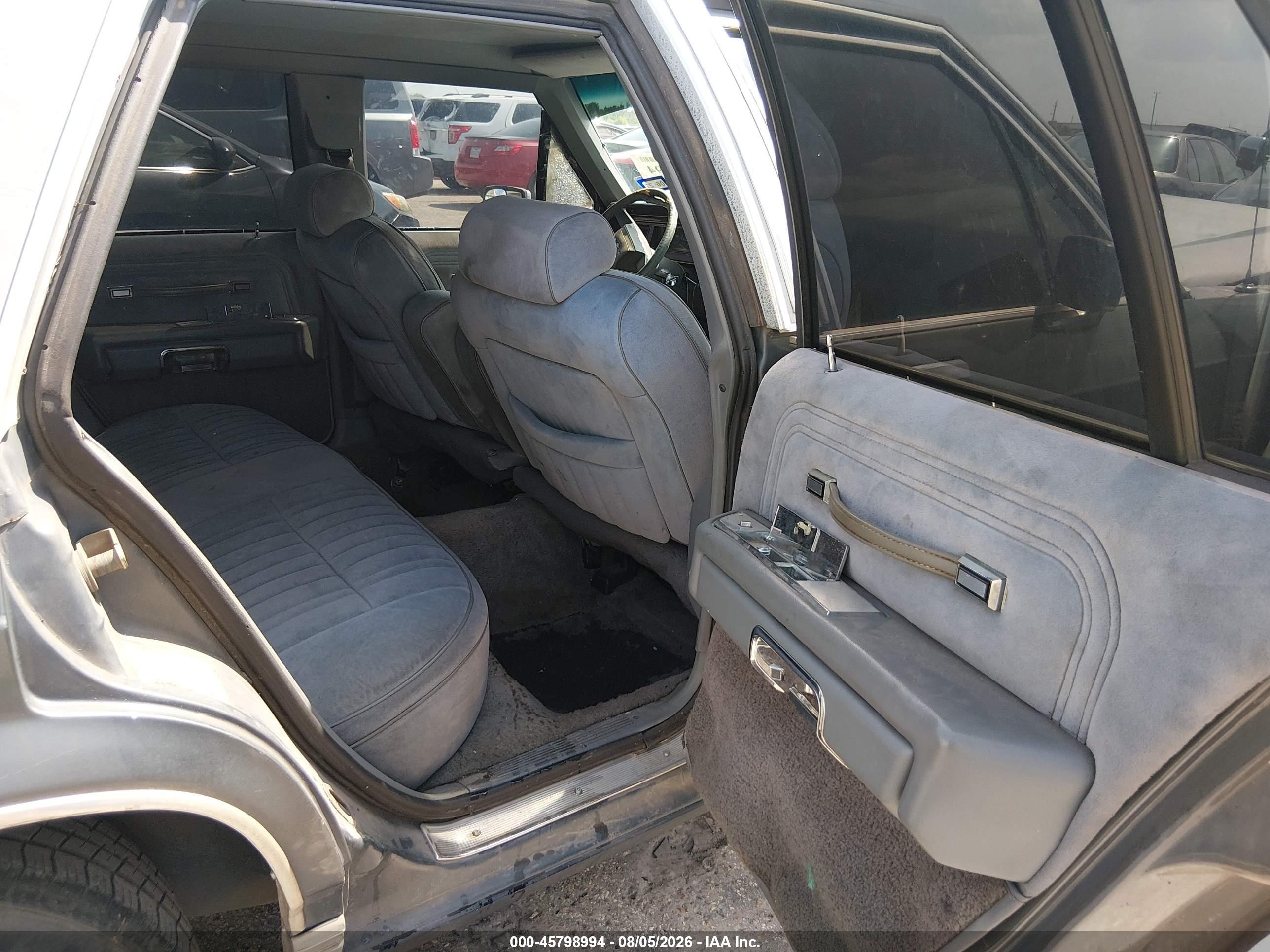 1987 Ford Crown Victoria Lx Gray vin: 2FABP74F7HX100773