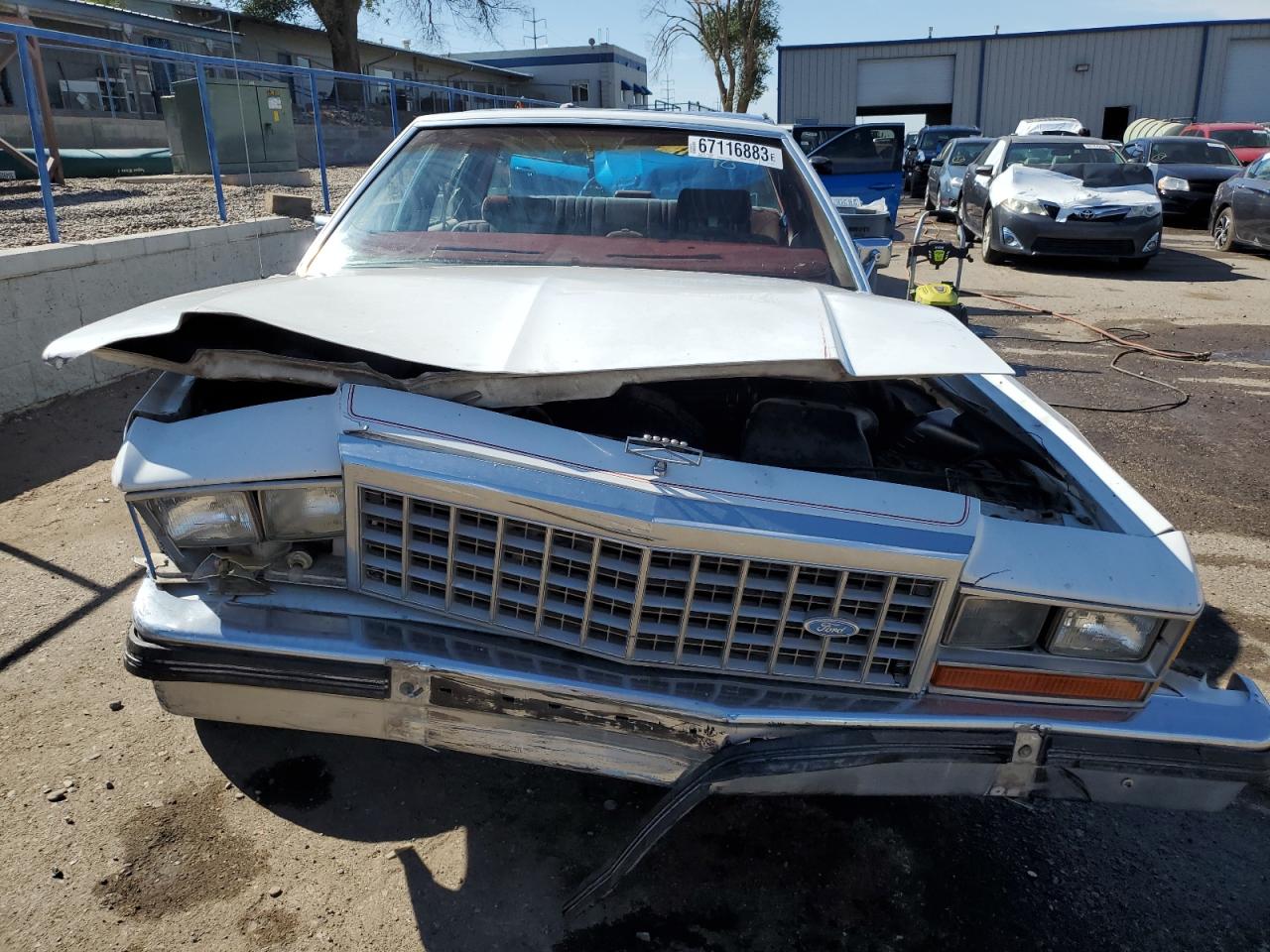 1987 Ford Crown Victoria Lx White vin: 2FABP74FXHX142872