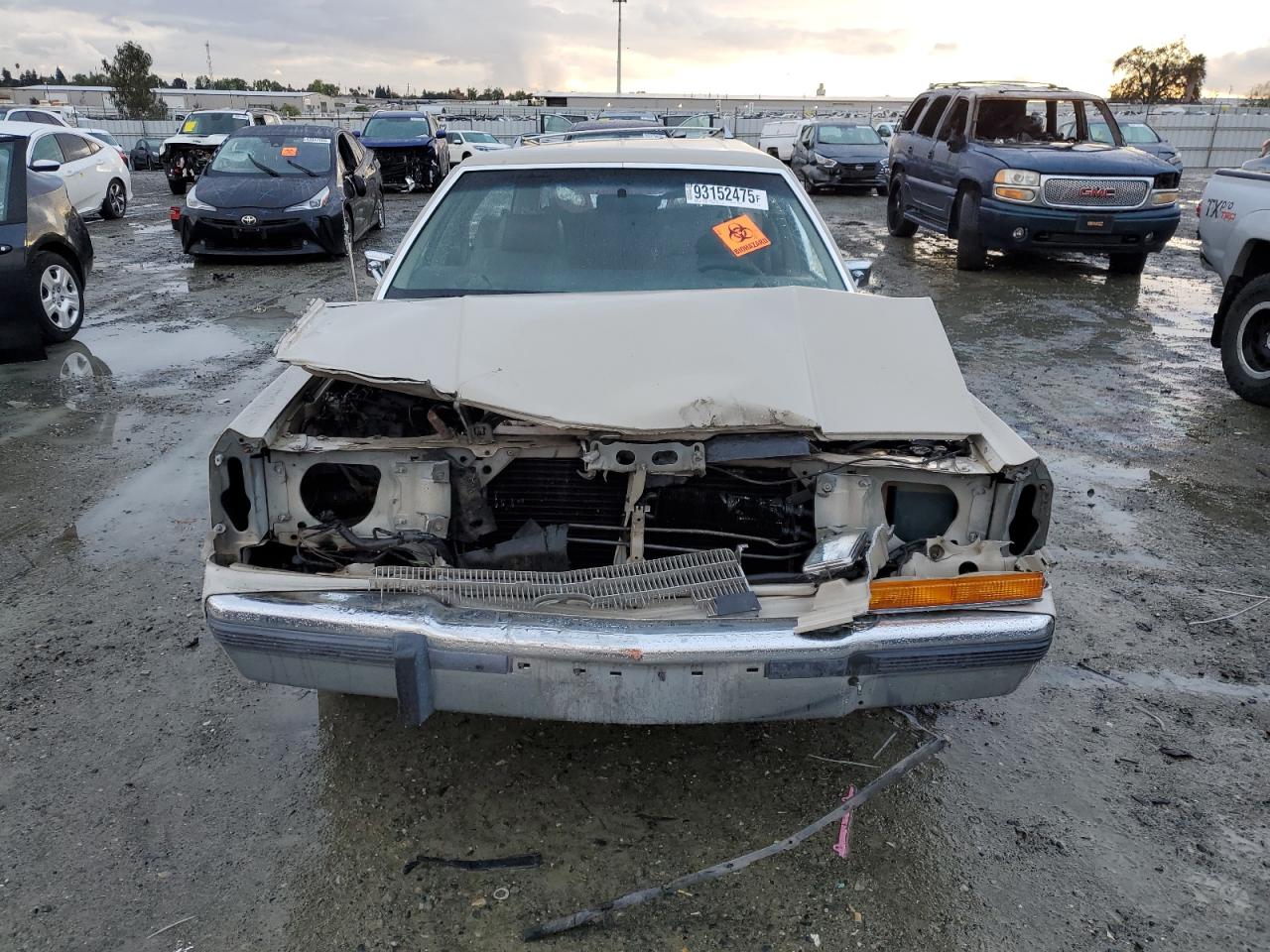 1988 Ford Crown Victoria Lx Желто-коричневый vin: 2FABP77FXJX172469