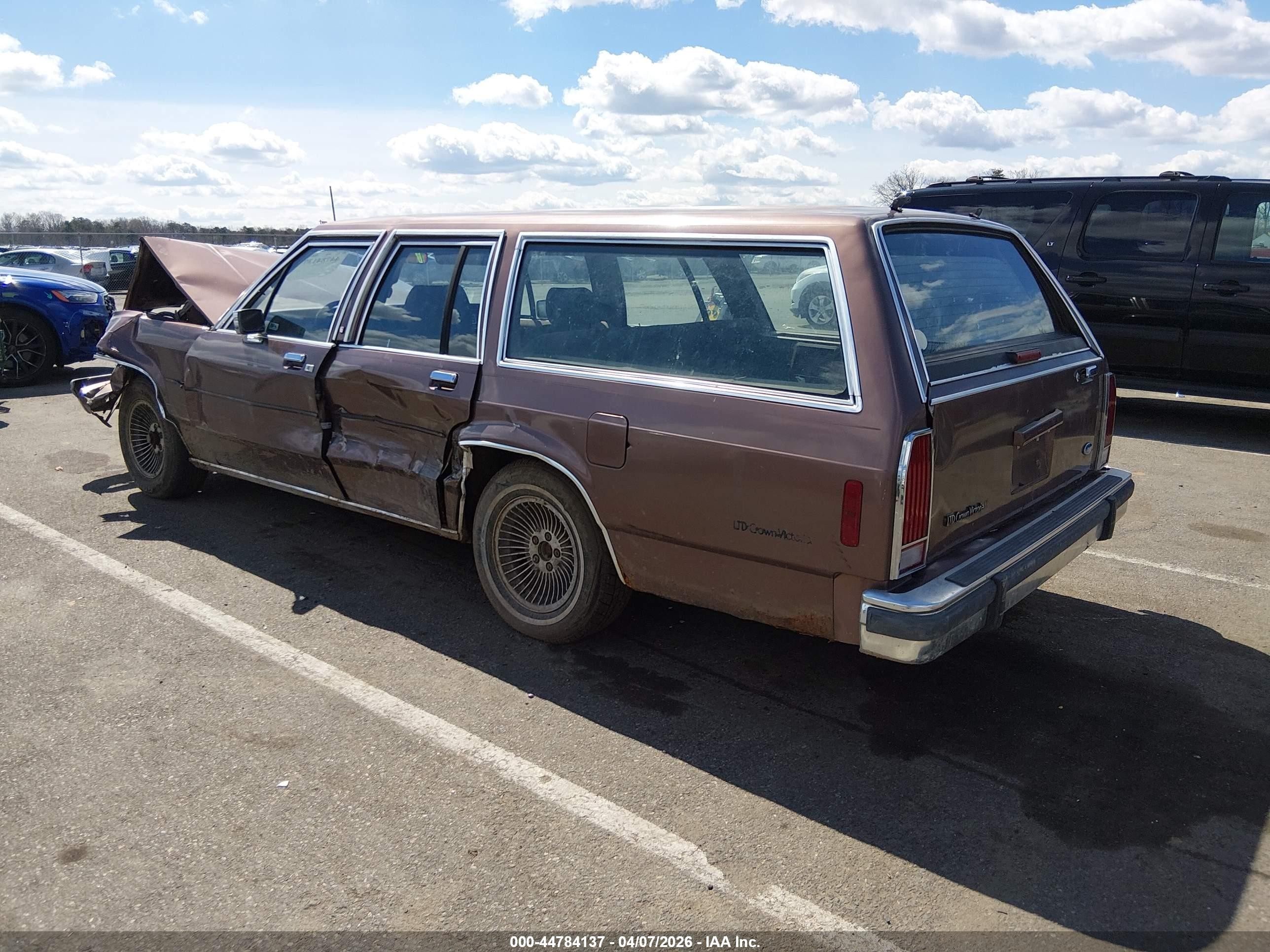 1989 Ford Crown Victoria Lx Brown vin: 2FABP77FXKX166785