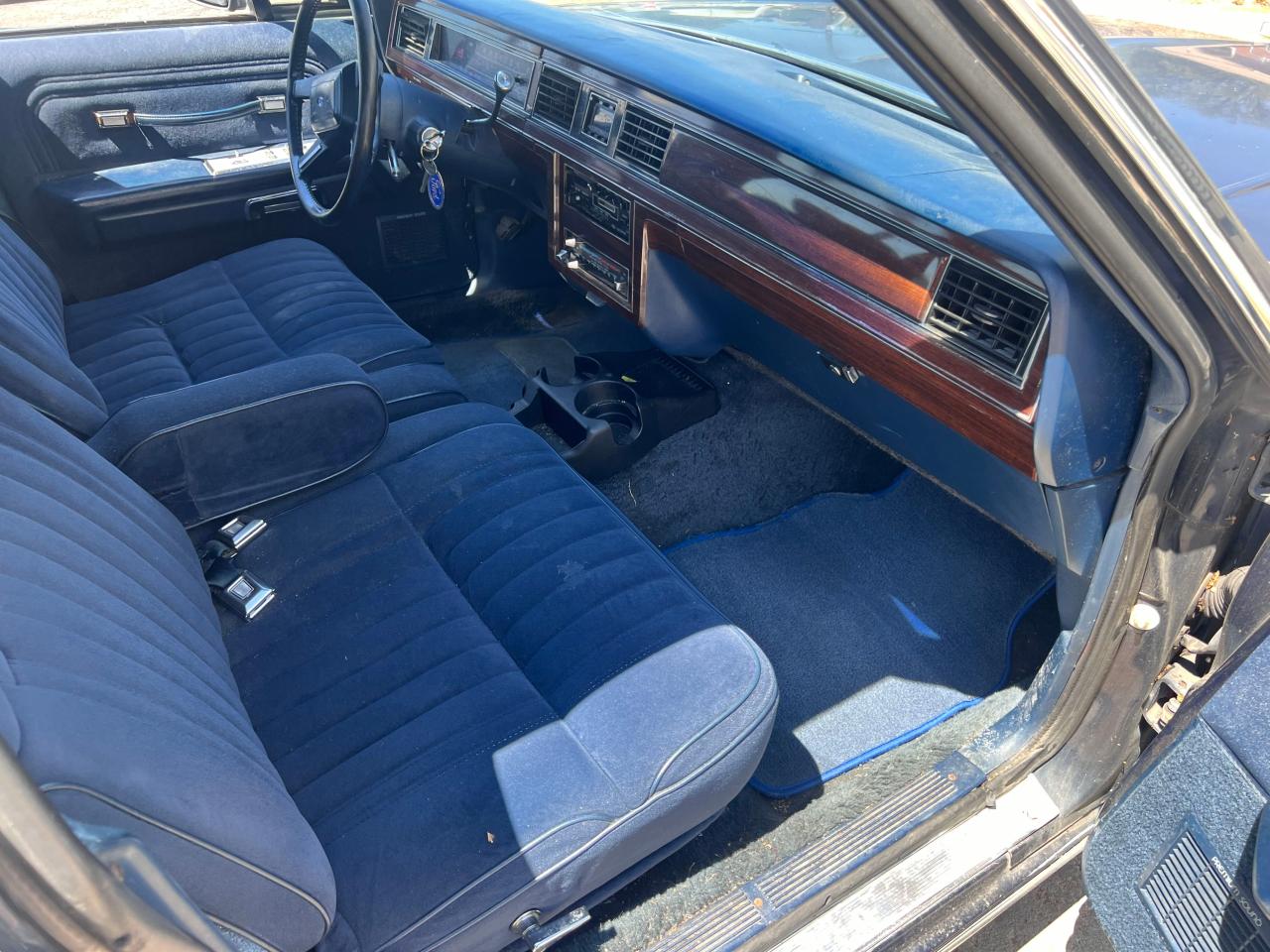 1987 Ford Crown Victoria Country Squire Lx Blue vin: 2FABP79F8HX219148