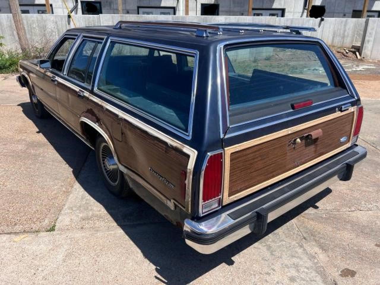 1987 Ford Crown Victoria Country Squire Lx Синий vin: 2FABP79F8HX219148