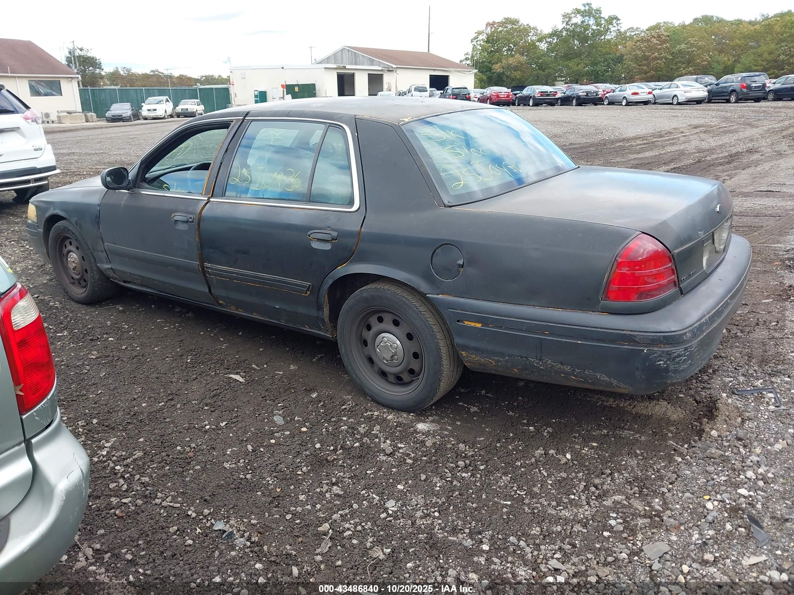 2011 Ford Crown Victoria Commercial Long Wheelbase Black vin: 2FABP7AV1BX179196