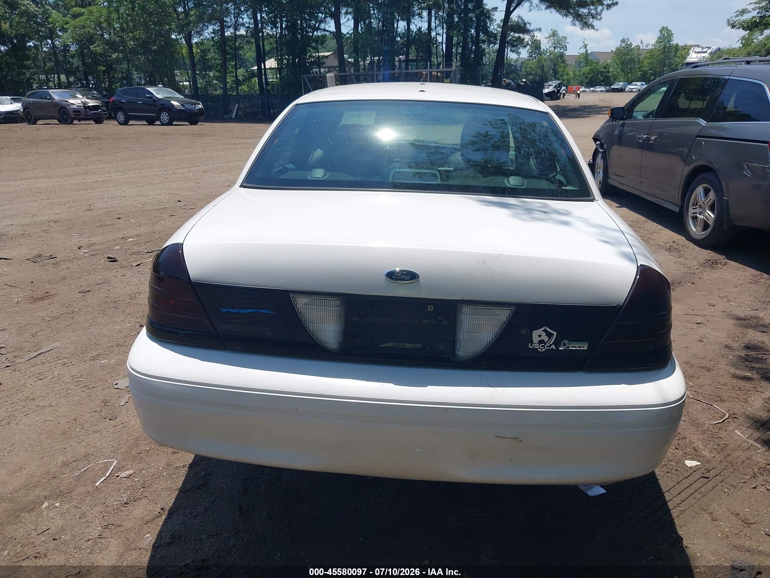 2011 Ford Crown Victoria Police Interceptor Белый vin: 2FABP7BV0BX108537