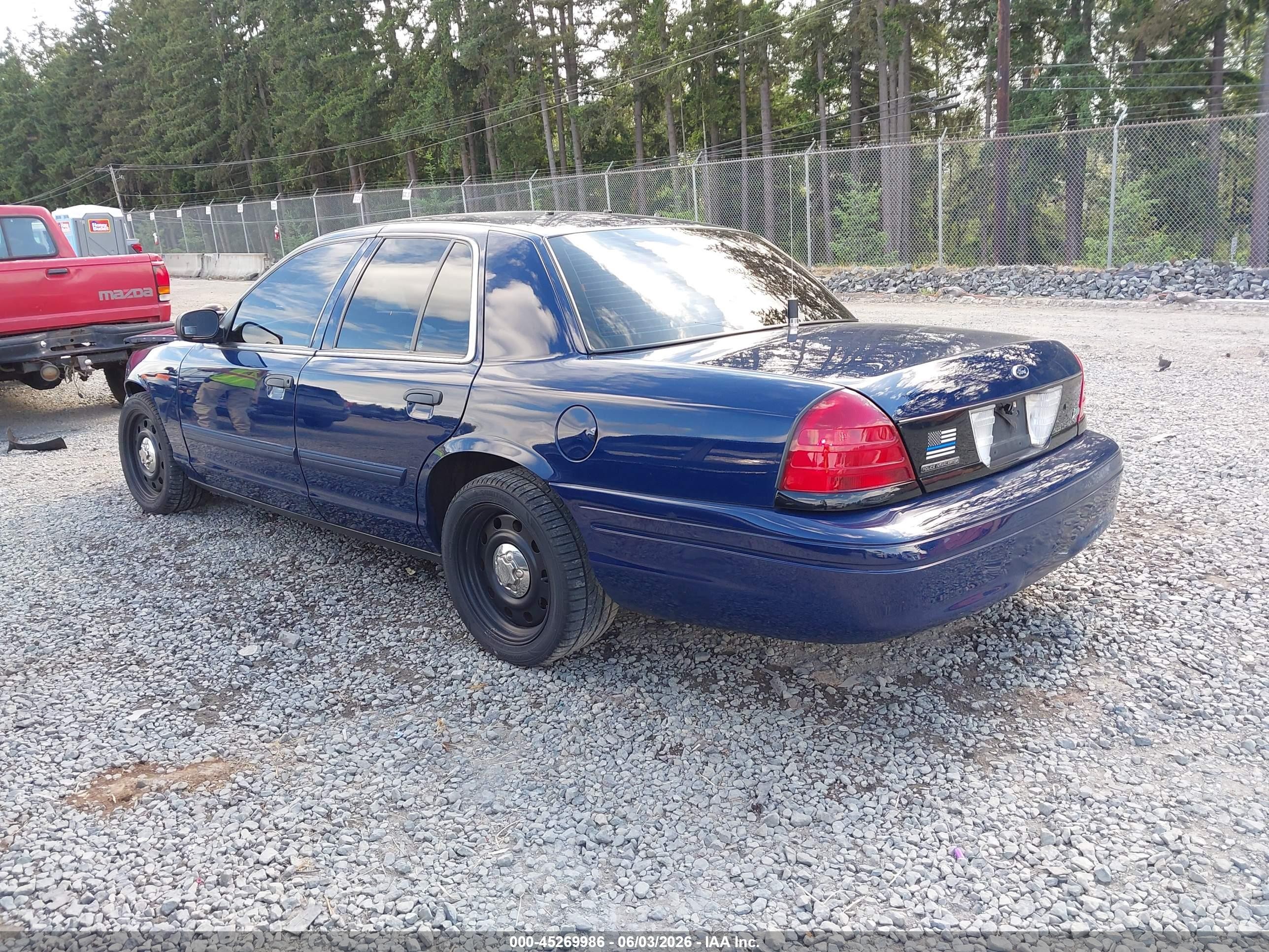2011 Ford Crown Victoria Police Interceptor Dark Blue vin: 2FABP7BV0BX182735