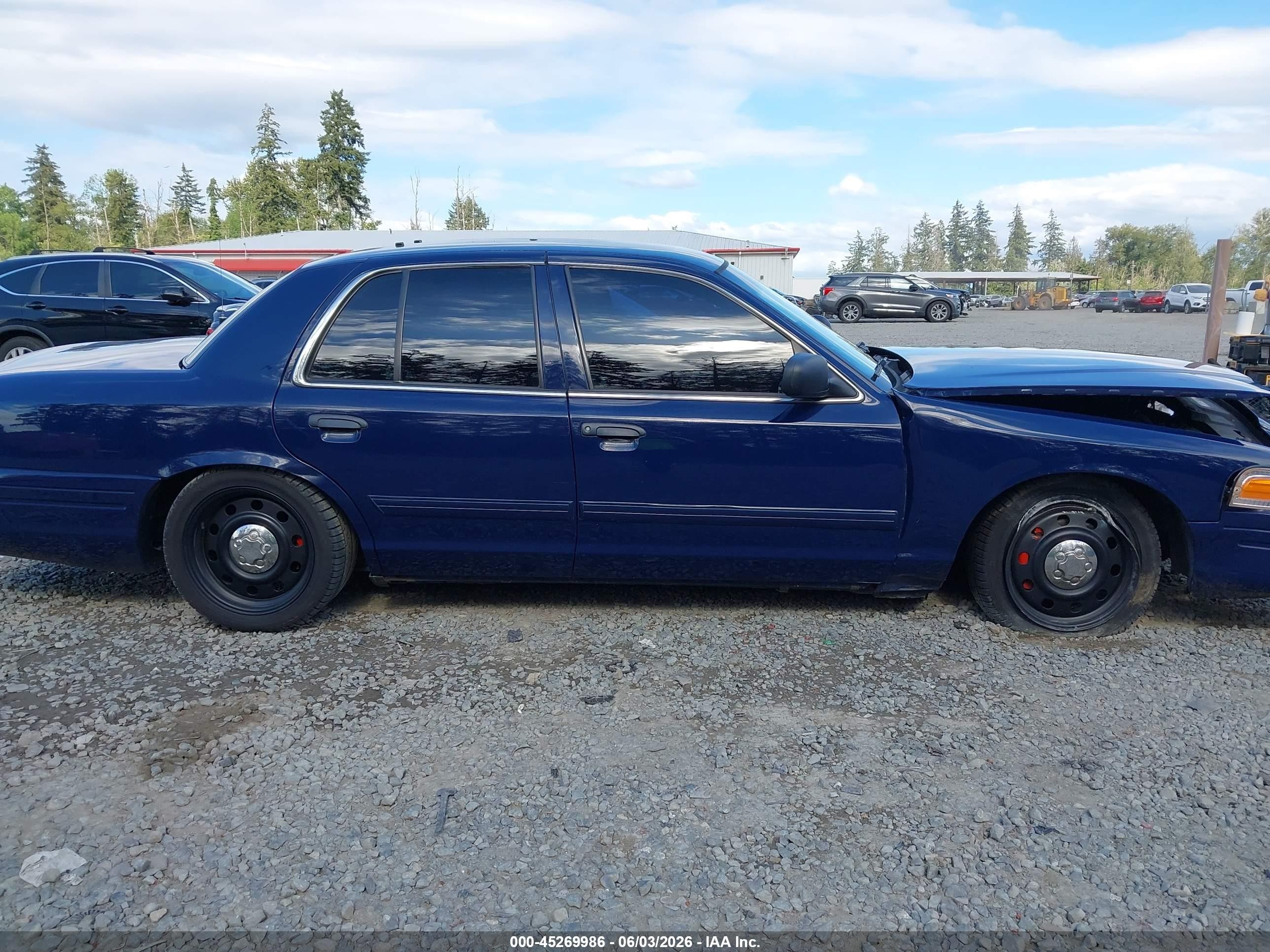 2011 Ford Crown Victoria Police Interceptor Dark Blue vin: 2FABP7BV0BX182735