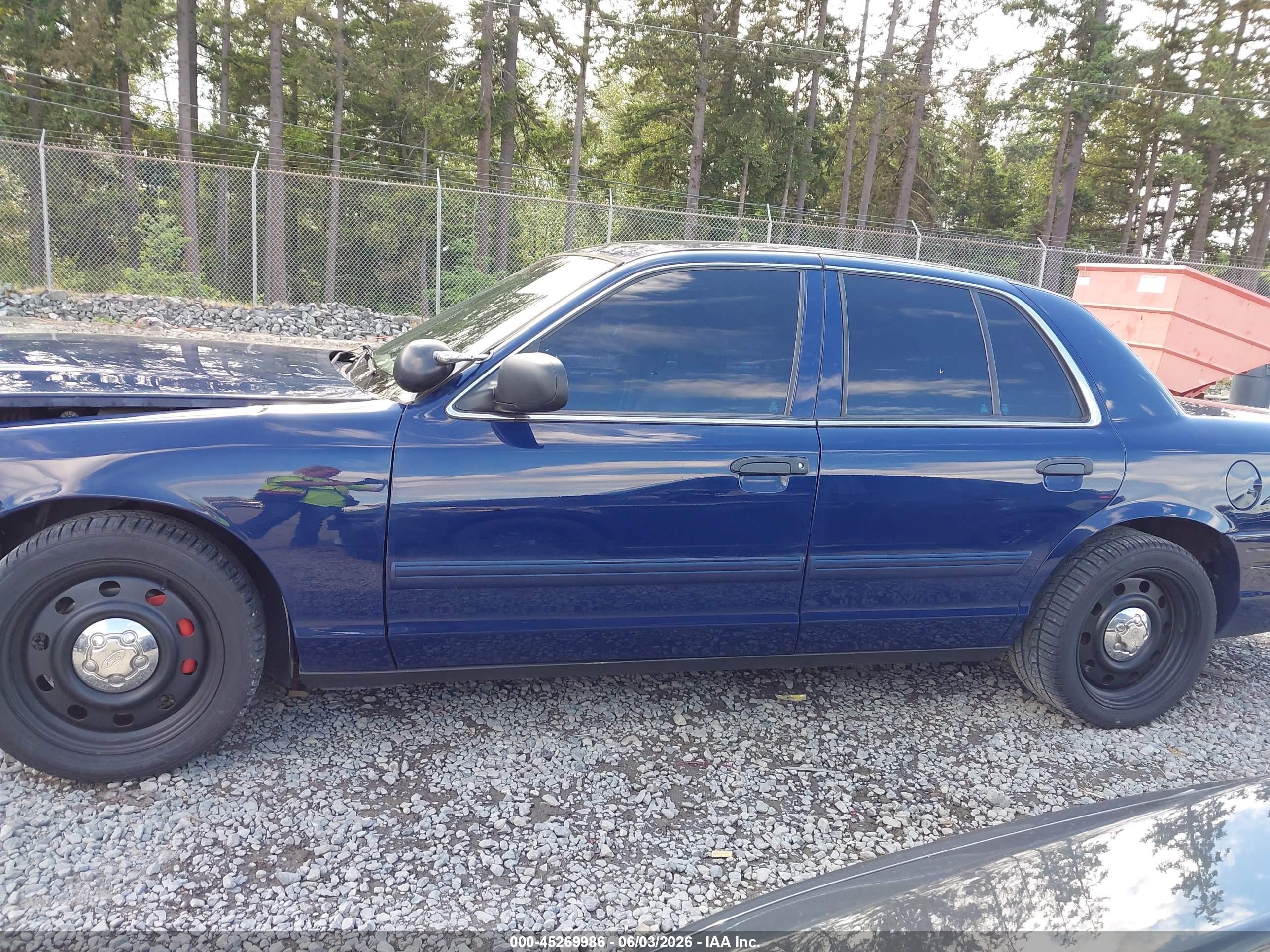 2011 Ford Crown Victoria Police Interceptor Dark Blue vin: 2FABP7BV0BX182735