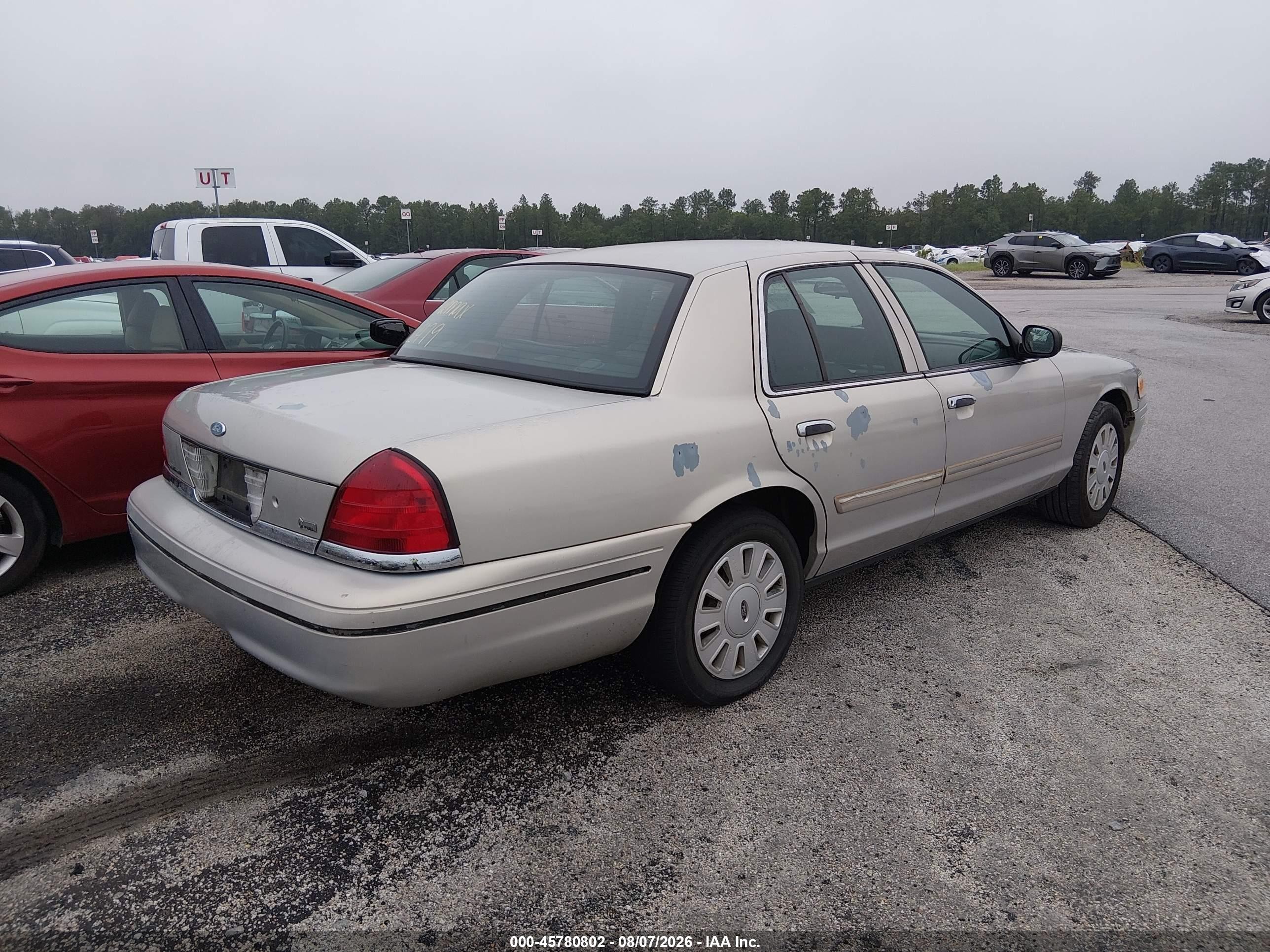 2010 Ford Crown Victoria Police/police Interceptor Silver vin: 2FABP7BV1AX112479