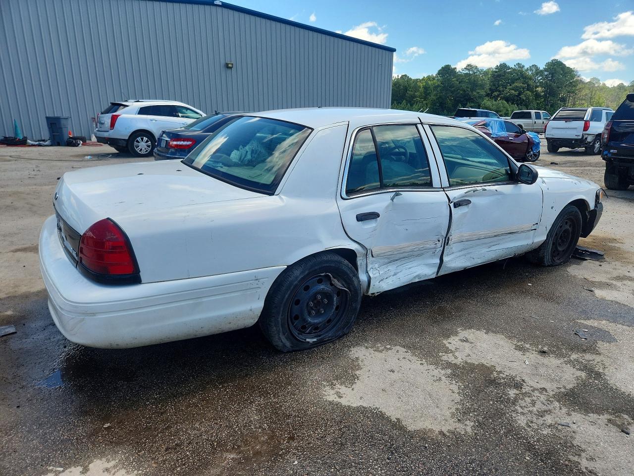 2011 Ford Crown Victoria Белый vin: 2FABP7BV1BX101998