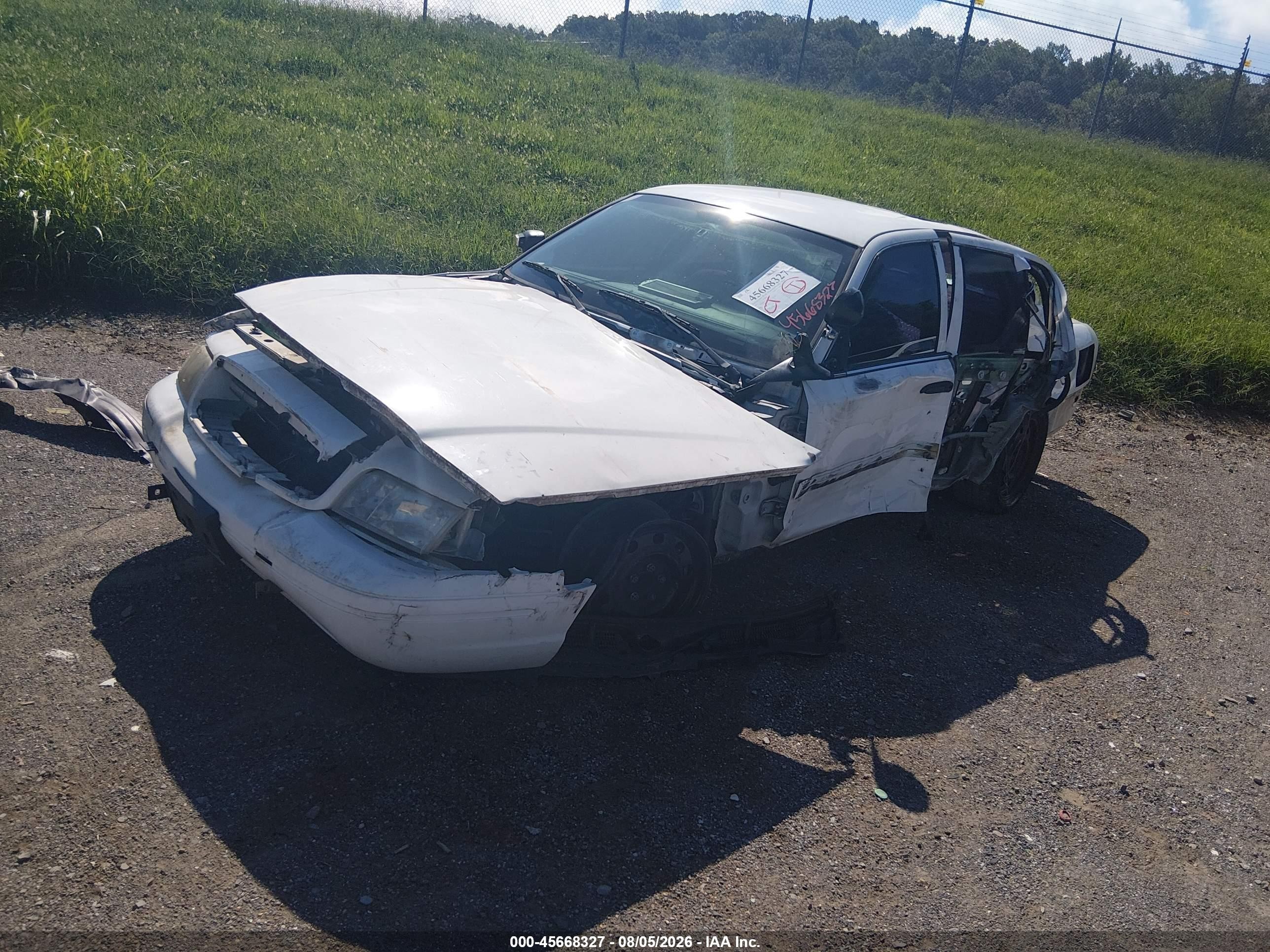 2011 Ford Crown Victoria Police Interceptor White vin: 2FABP7BV1BX111138
