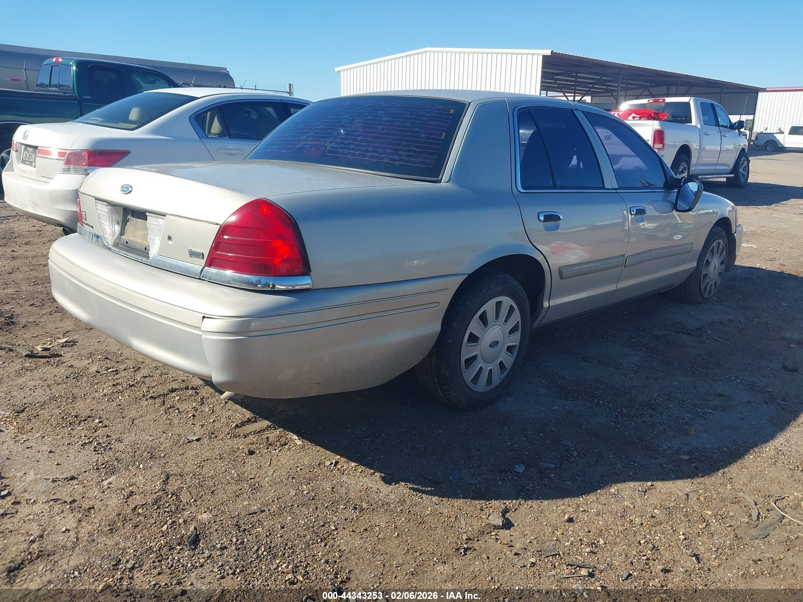 2011 Ford Crown Victoria Police Silver vin: 2FABP7BV1BX145760