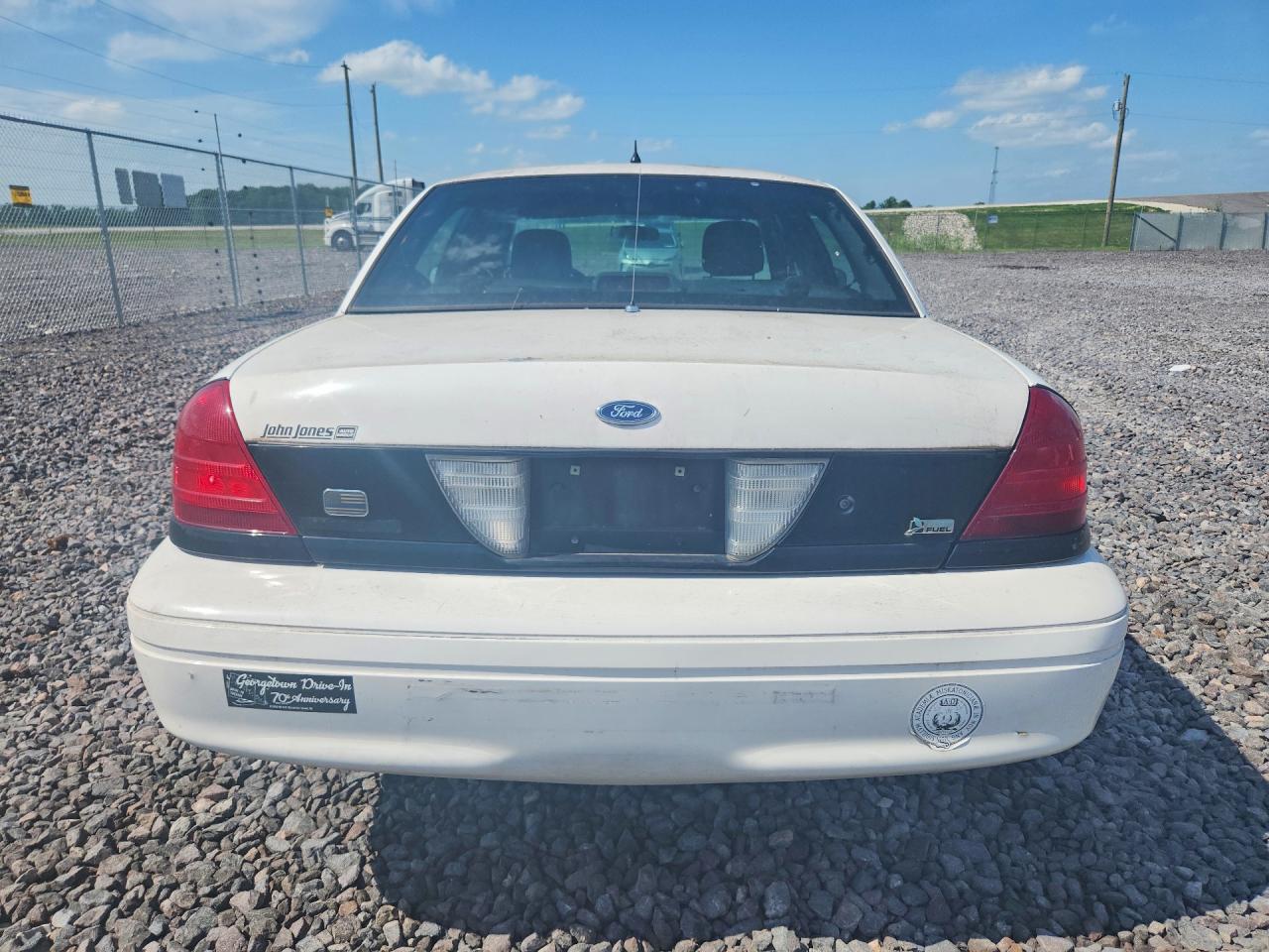 2010 Ford Crown Victoria Police Interceptor White vin: 2FABP7BV2AX101958