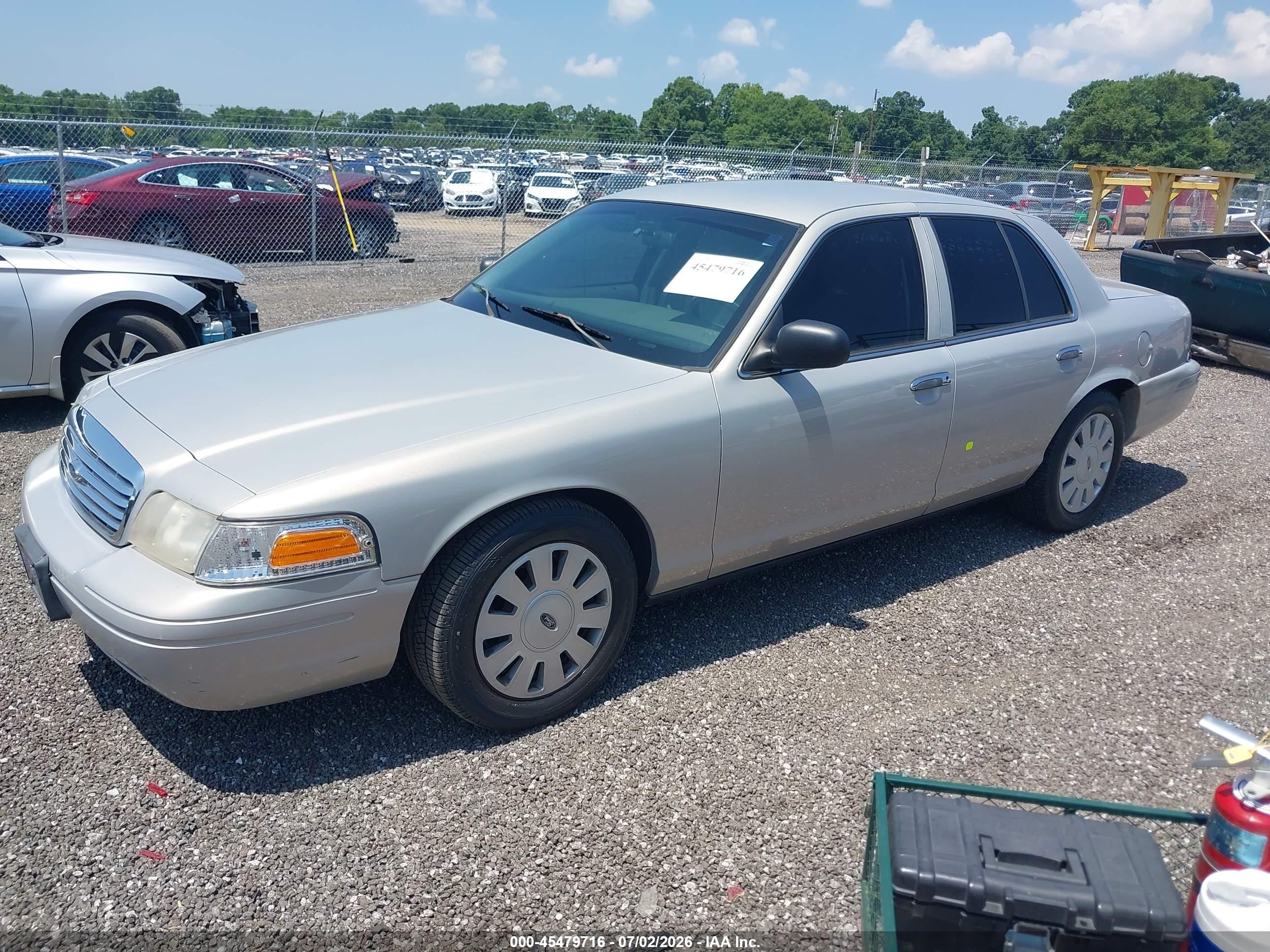 2010 Ford Crown Victoria Police Interceptor Silver vin: 2FABP7BV2AX127878