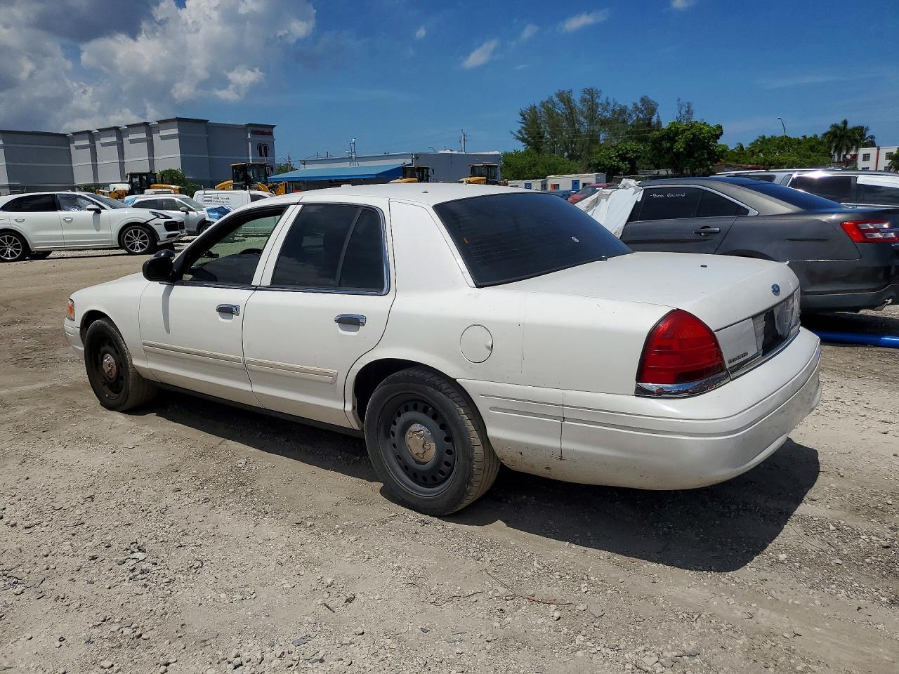 2010 Ford Crown Victoria Police Interceptor White vin: 2FABP7BV2AX135608