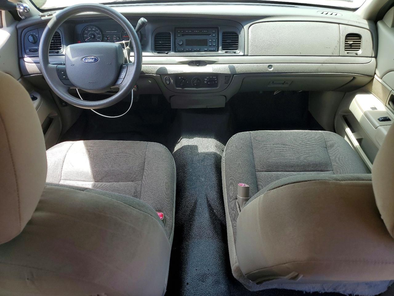 2010 Ford Crown Victoria Police Interceptor White vin: 2FABP7BV2AX135608