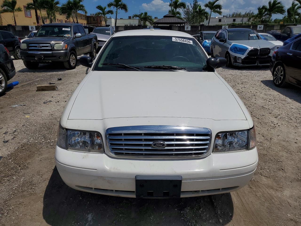 2010 Ford Crown Victoria Police Interceptor White vin: 2FABP7BV2AX135608